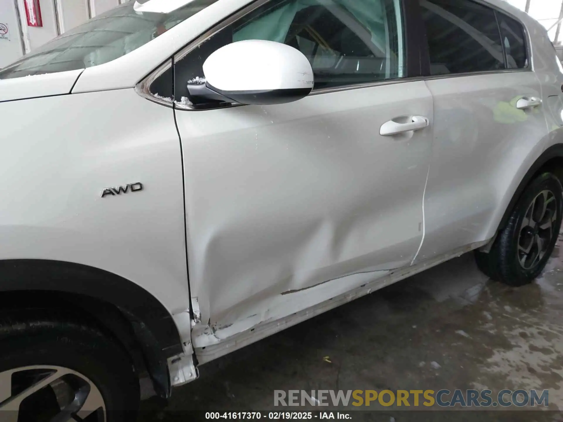6 Photograph of a damaged car KNDPMCAC2M7889815 KIA SPORTAGE 2021