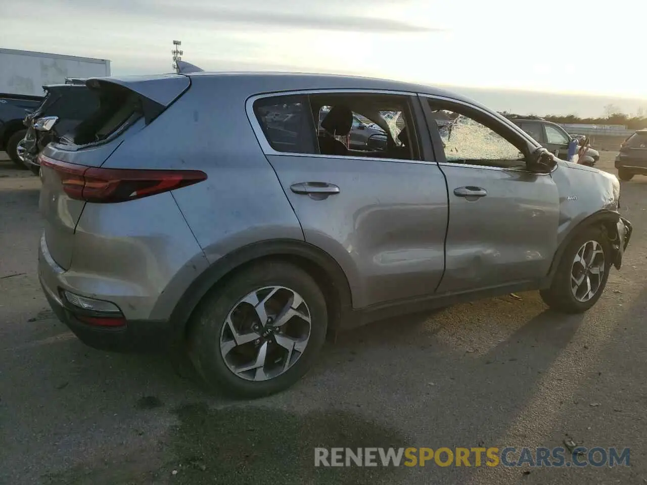 3 Фотография поврежденного автомобиля KNDPMCAC2M7897848 KIA SPORTAGE 2021