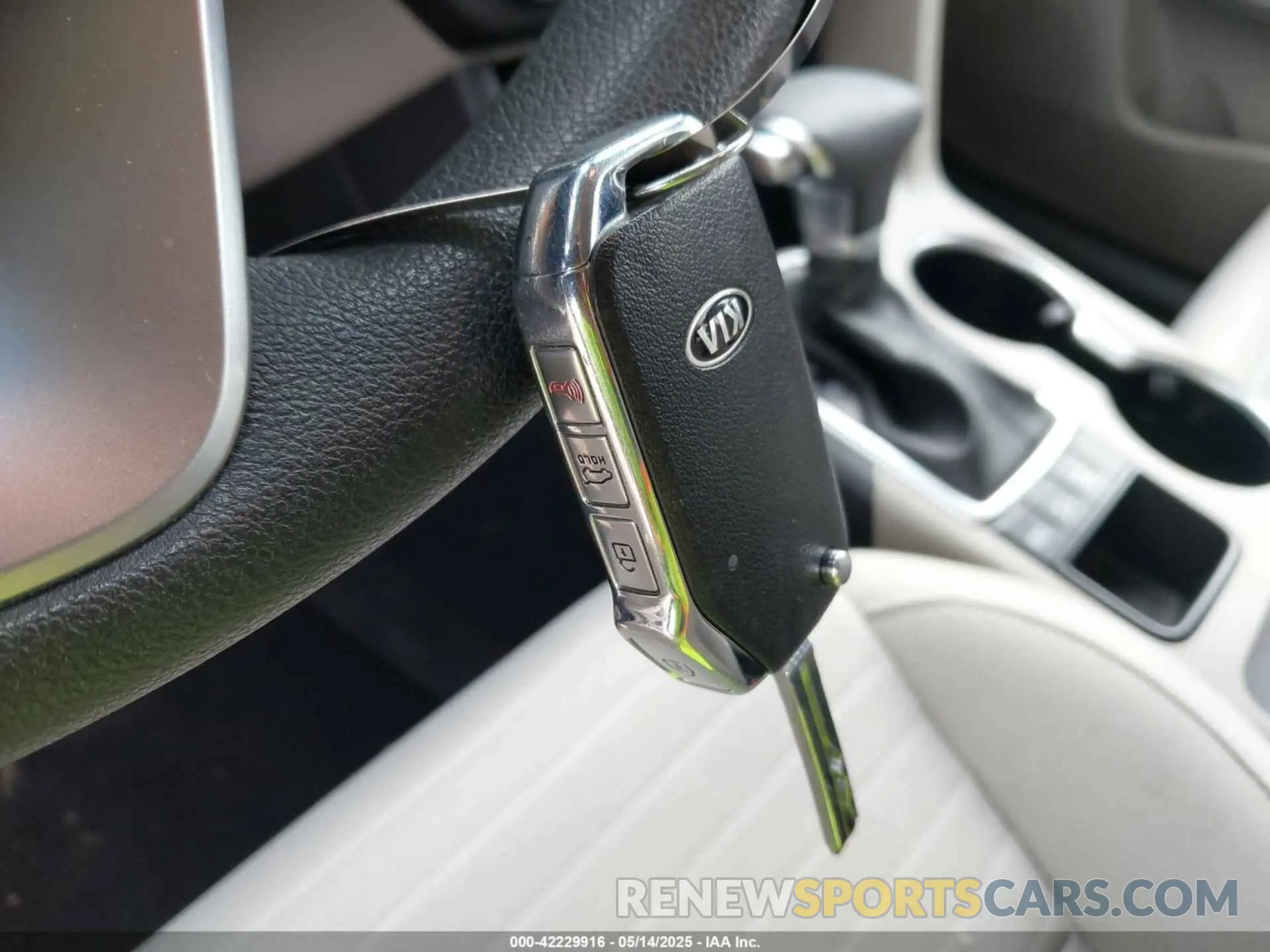 11 Photograph of a damaged car KNDPMCAC2M7938964 KIA SPORTAGE 2021