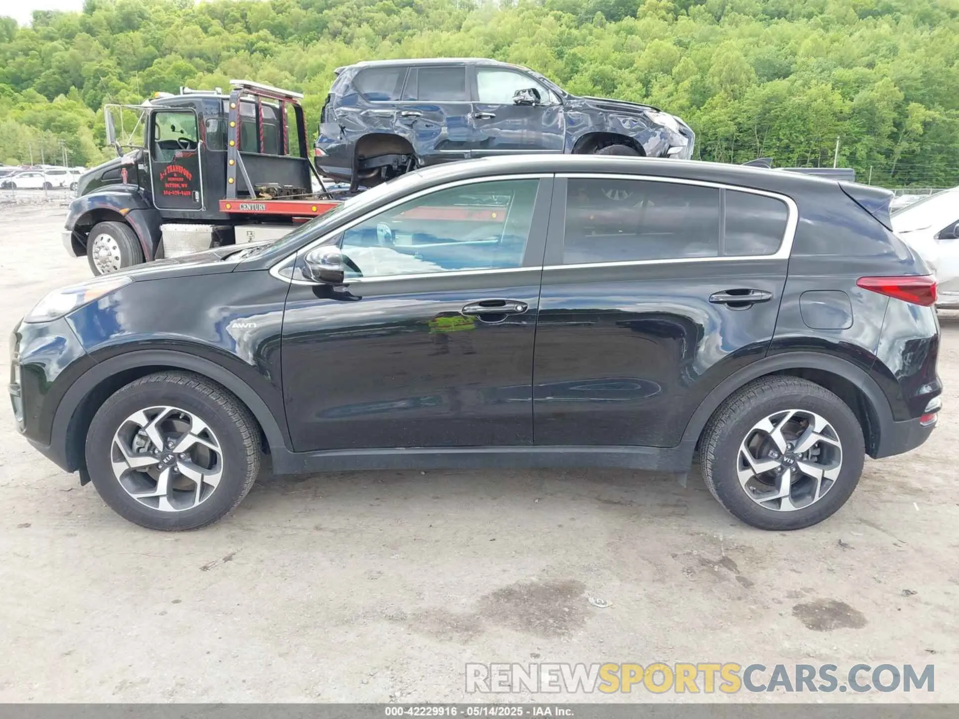 15 Photograph of a damaged car KNDPMCAC2M7938964 KIA SPORTAGE 2021