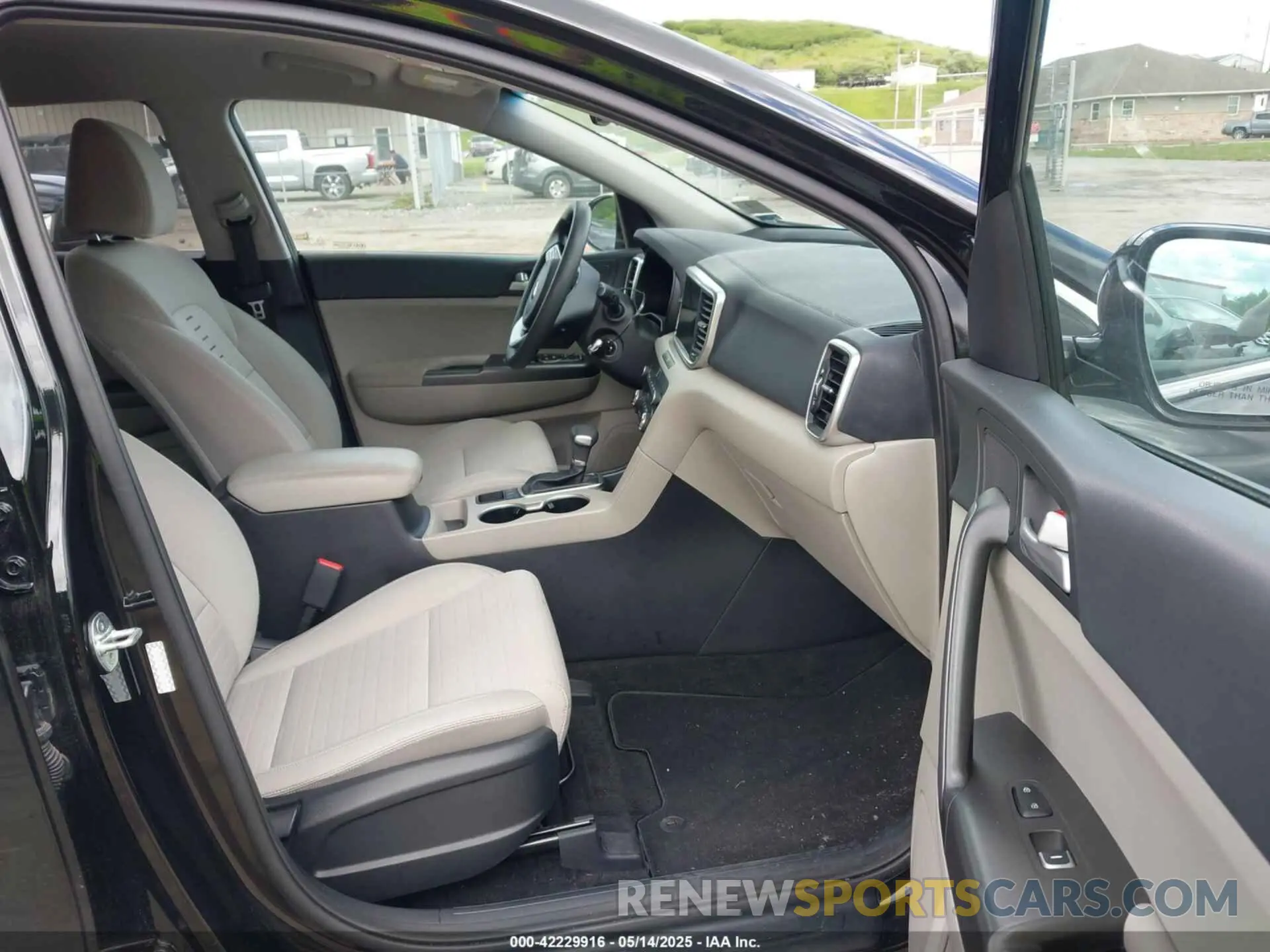 5 Photograph of a damaged car KNDPMCAC2M7938964 KIA SPORTAGE 2021