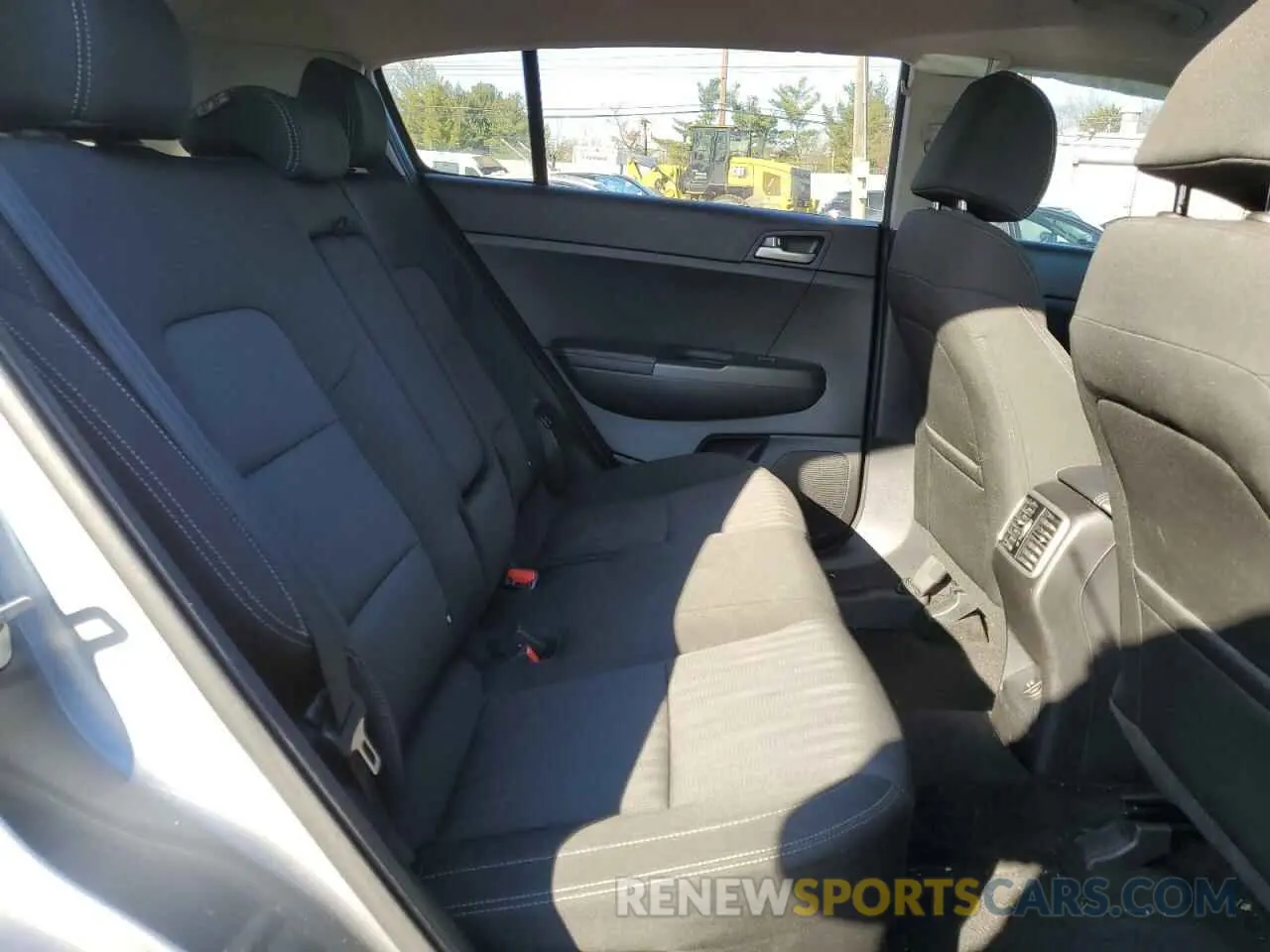 10 Photograph of a damaged car KNDPMCAC4M7888150 KIA SPORTAGE 2021