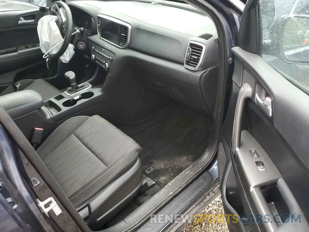 8 Photograph of a damaged car KNDPMCAC4M7898998 KIA SPORTAGE 2021