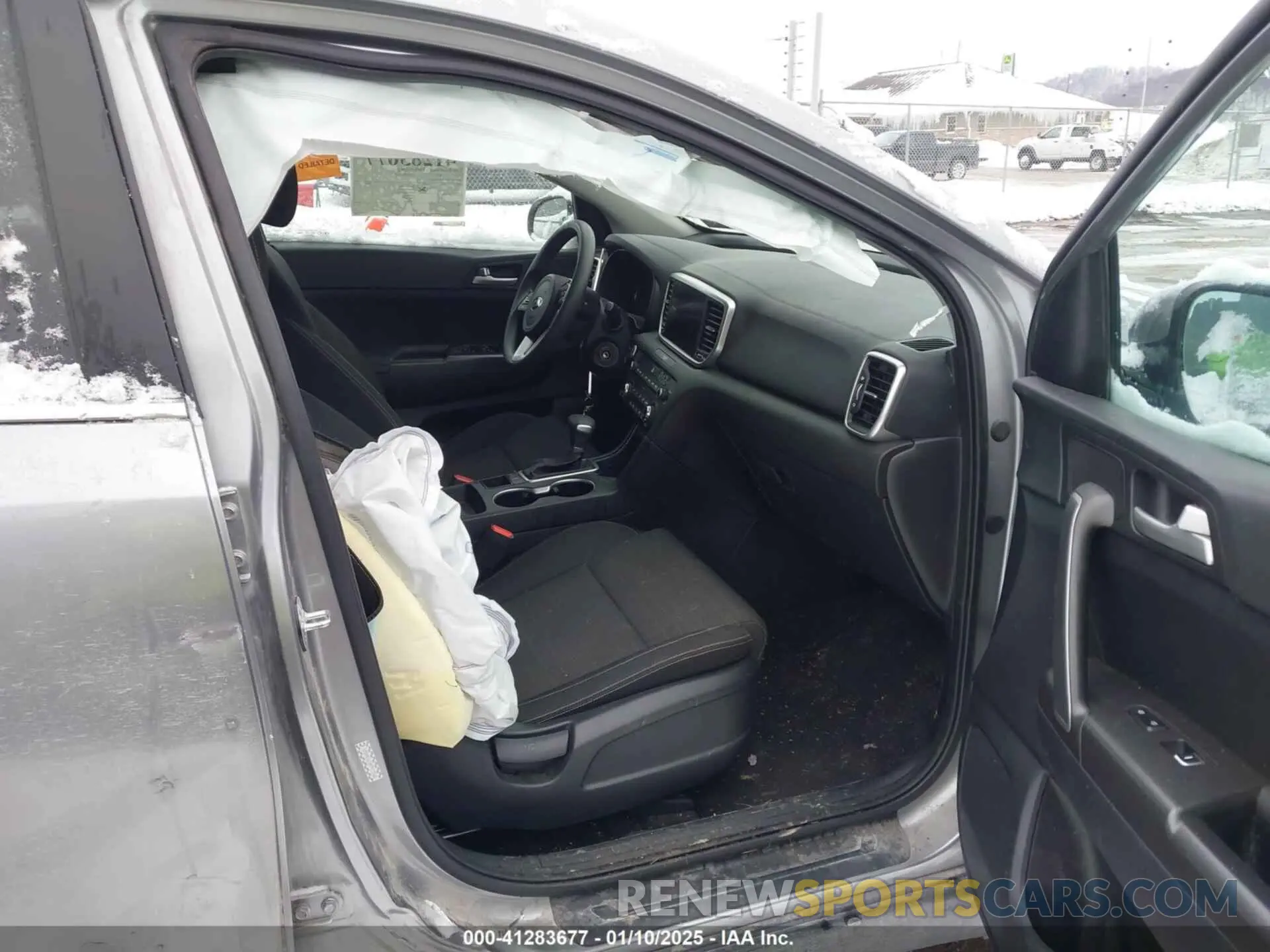 5 Photograph of a damaged car KNDPMCAC4M7913760 KIA SPORTAGE 2021