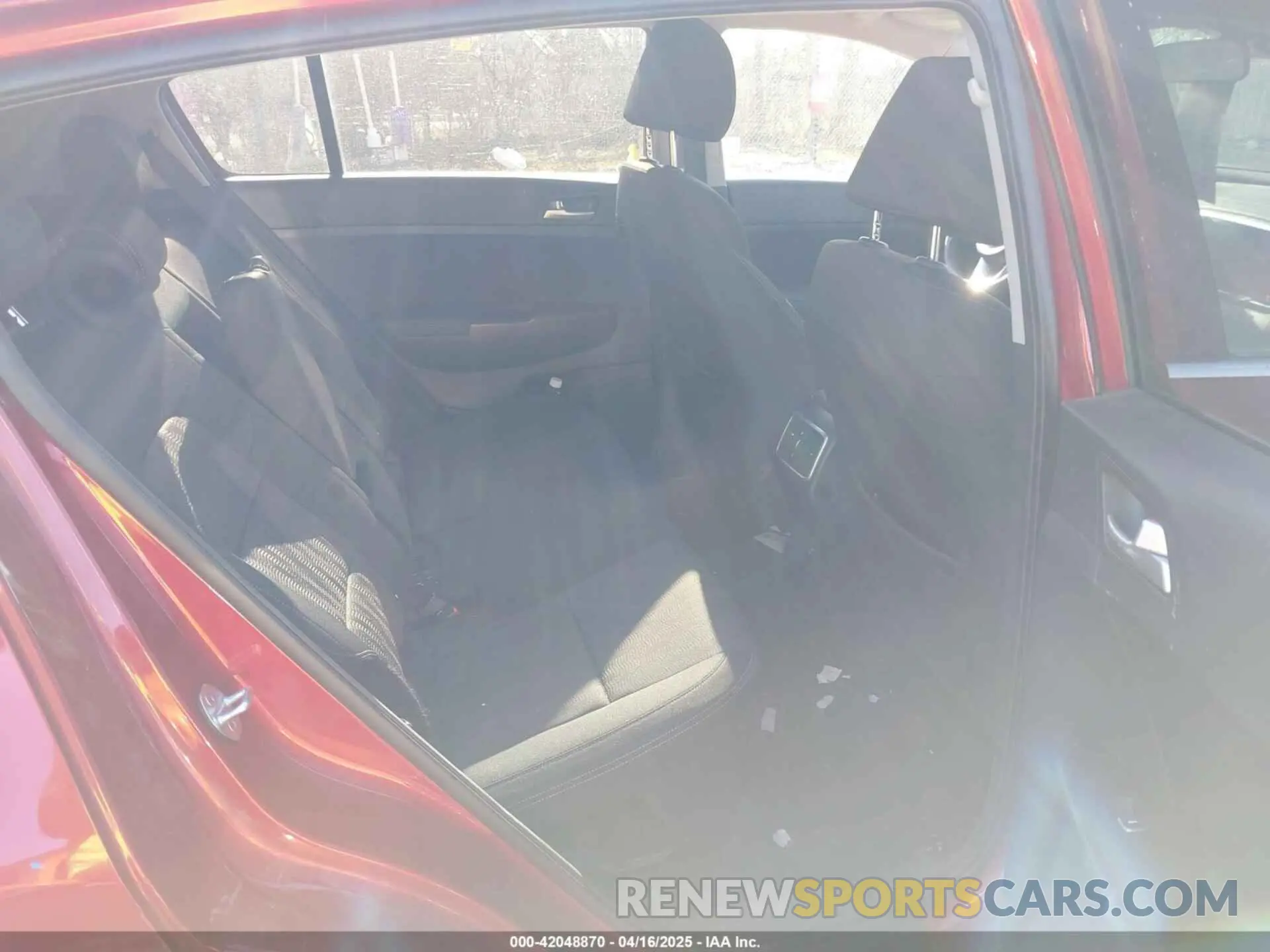8 Photograph of a damaged car KNDPMCAC5M7911502 KIA SPORTAGE 2021