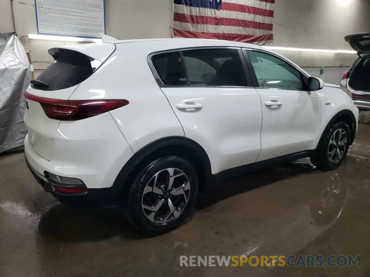 3 Photograph of a damaged car KNDPMCAC6M7864304 KIA SPORTAGE 2021