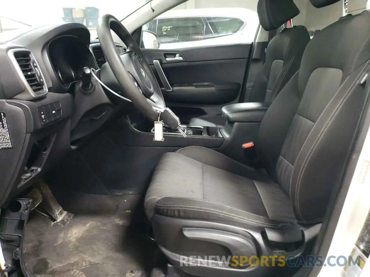 7 Photograph of a damaged car KNDPMCAC6M7864304 KIA SPORTAGE 2021