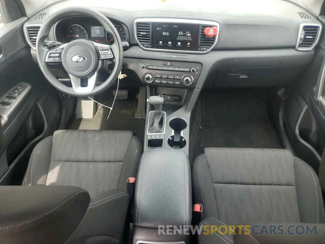 8 Photograph of a damaged car KNDPMCAC7M7924445 KIA SPORTAGE 2021