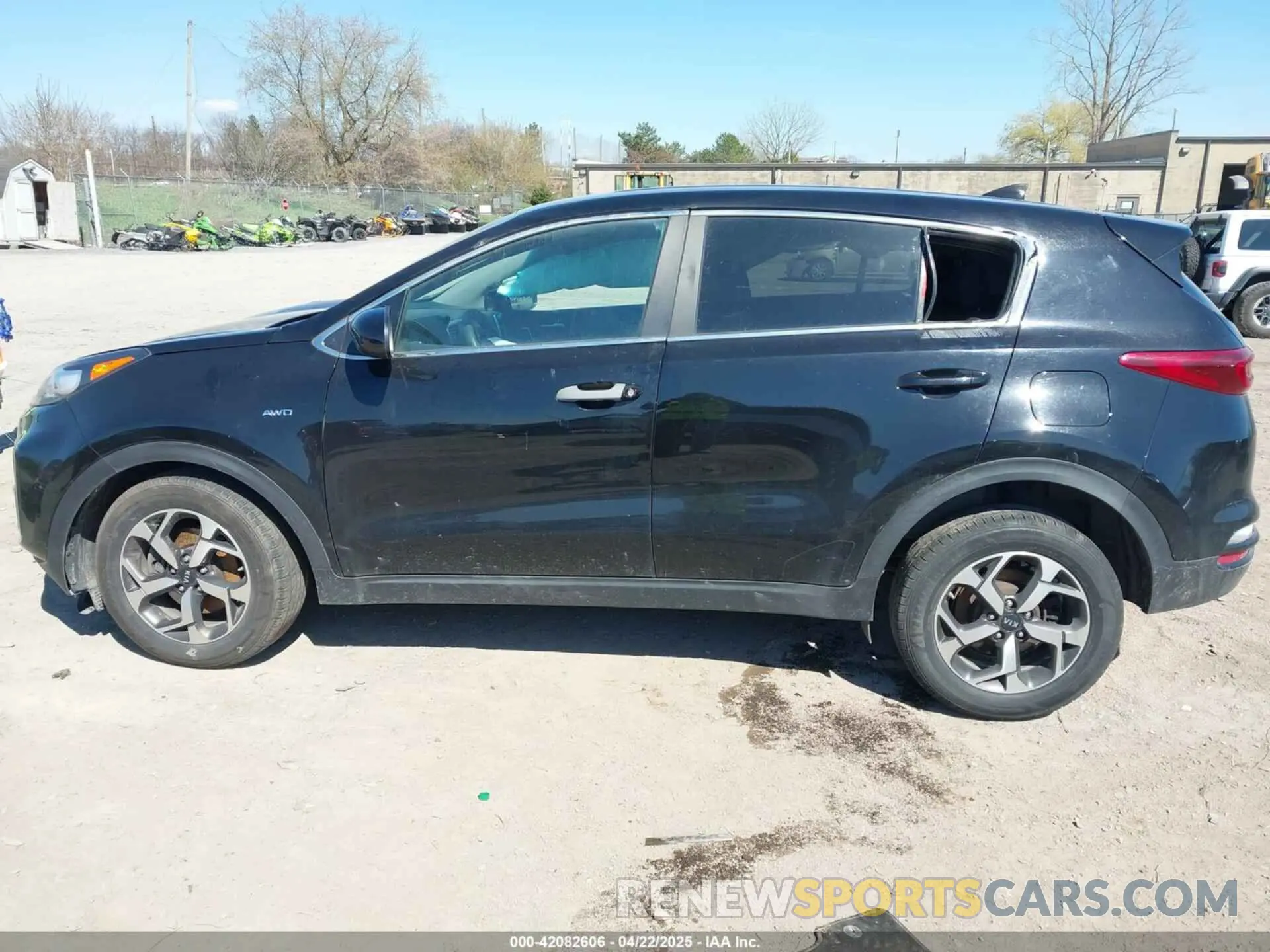 15 Photograph of a damaged car KNDPMCAC8M7933588 KIA SPORTAGE 2021