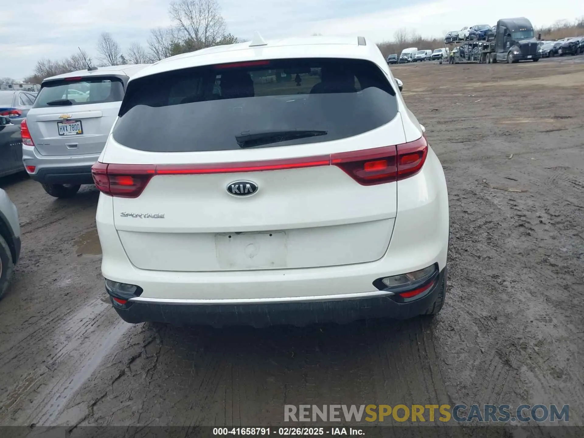 15 Photograph of a damaged car KNDPMCAC9M7919828 KIA SPORTAGE 2021