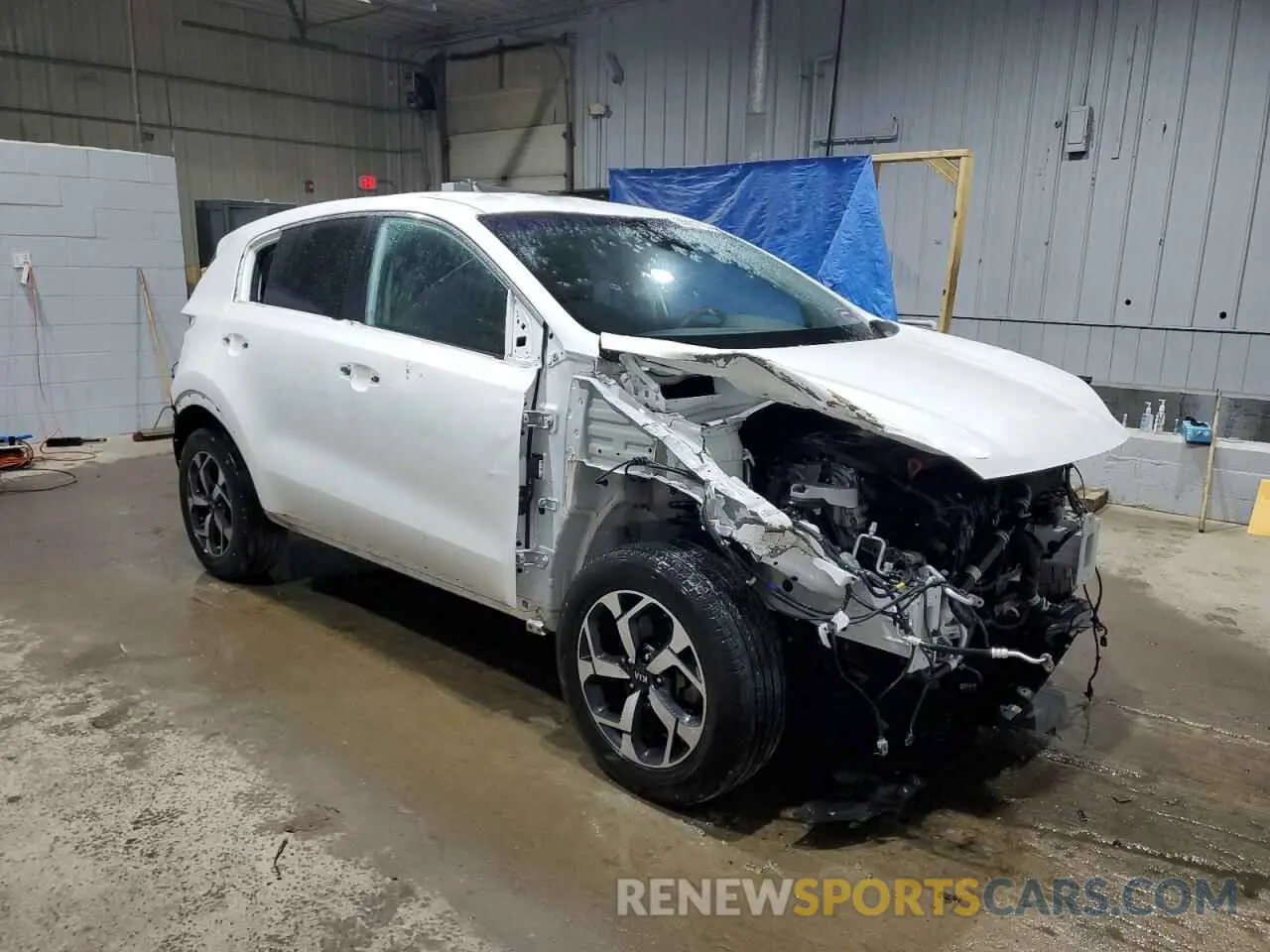 4 Photograph of a damaged car KNDPMCACXM7916999 KIA SPORTAGE 2021