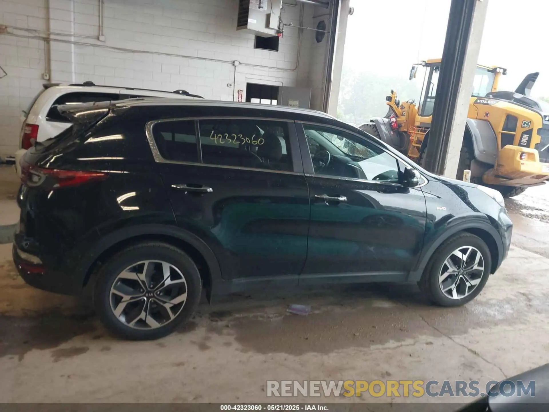 13 Photograph of a damaged car KNDPNCAC2M7905508 KIA SPORTAGE 2021