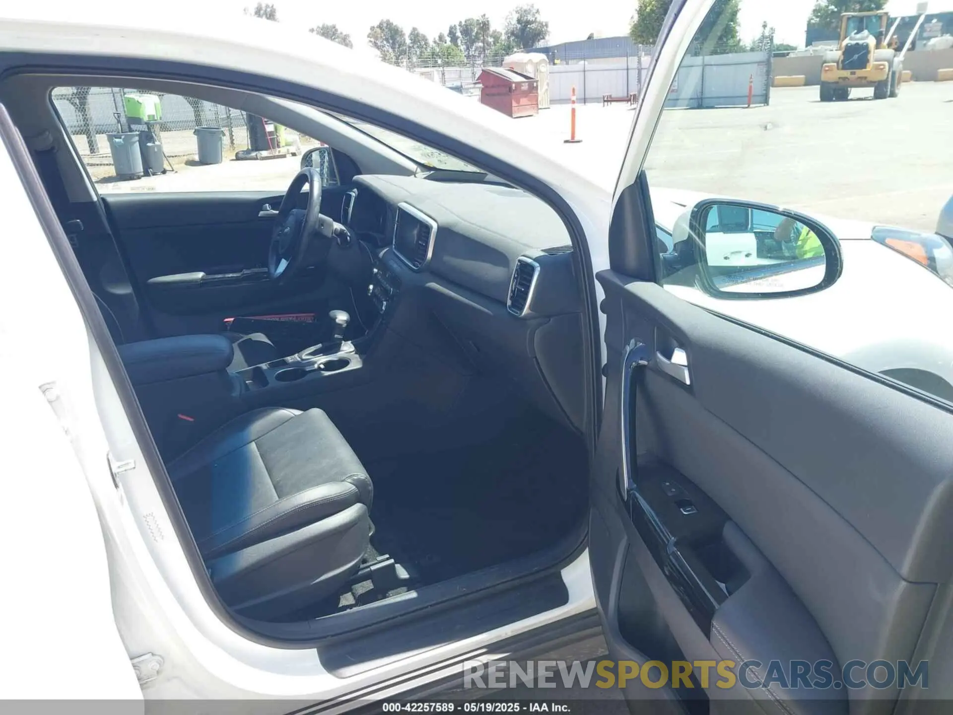5 Photograph of a damaged car KNDPNCAC3M7886337 KIA SPORTAGE 2021