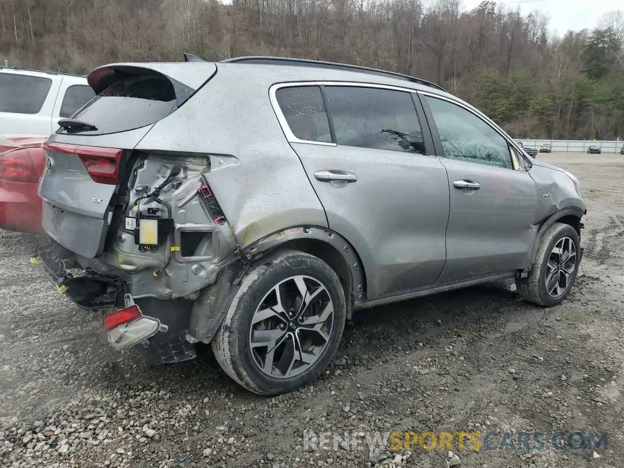 3 Photograph of a damaged car KNDPNCAC3M7920535 KIA SPORTAGE 2021