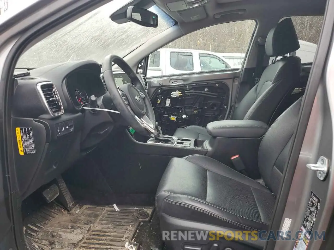 7 Photograph of a damaged car KNDPNCAC3M7920535 KIA SPORTAGE 2021