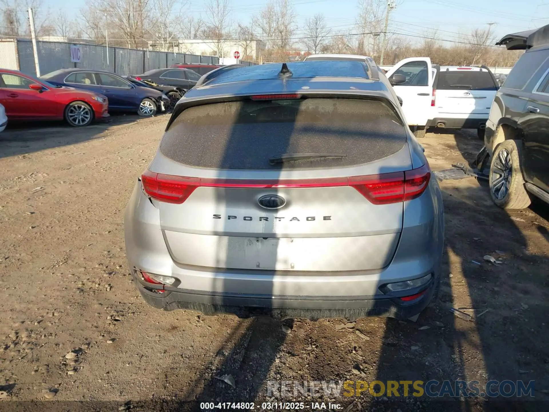 17 Photograph of a damaged car KNDP63ACXN7955555 KIA SPORTAGE 2022