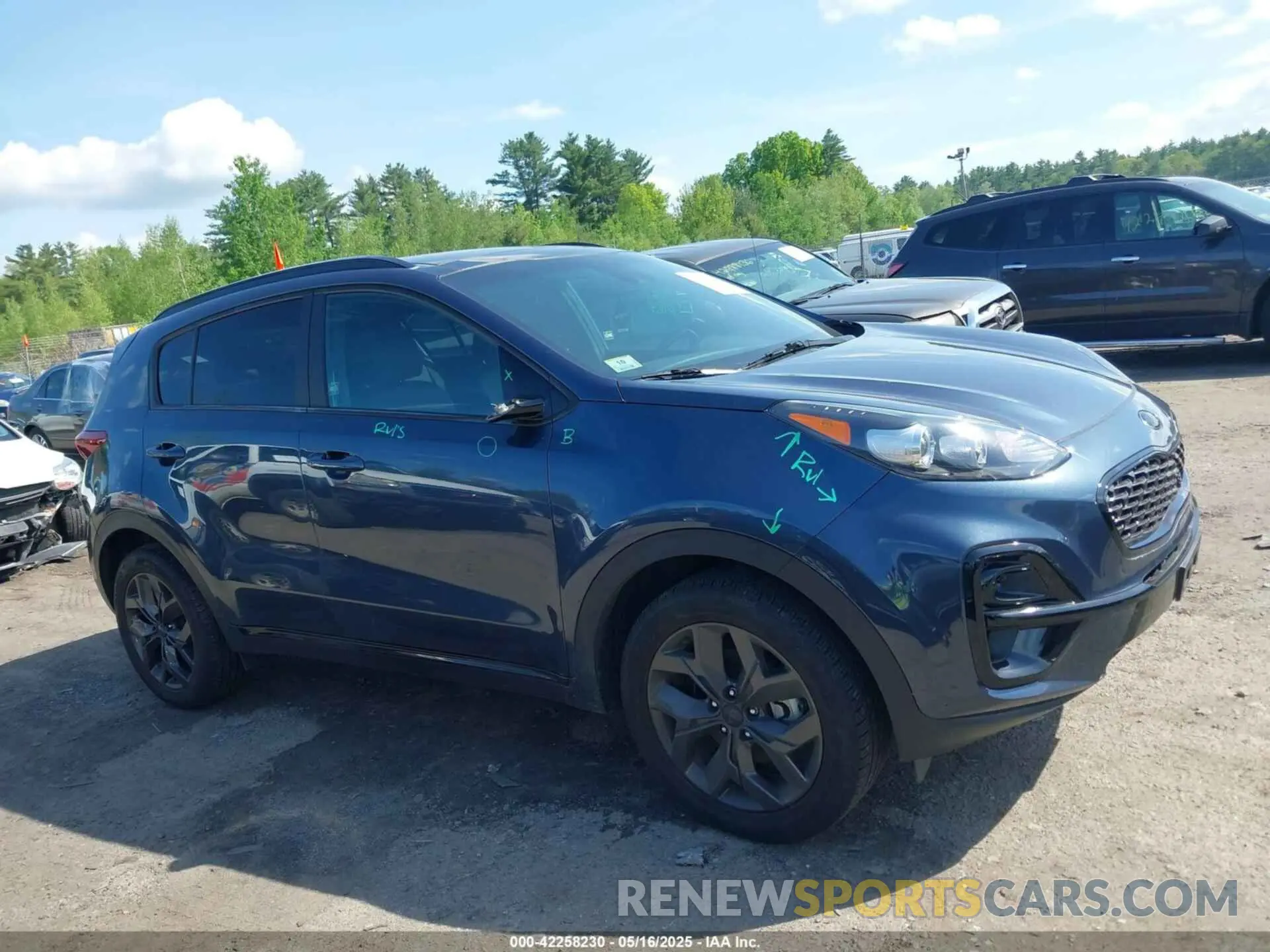 13 Photograph of a damaged car KNDP6CAC4N7002954 KIA SPORTAGE 2022