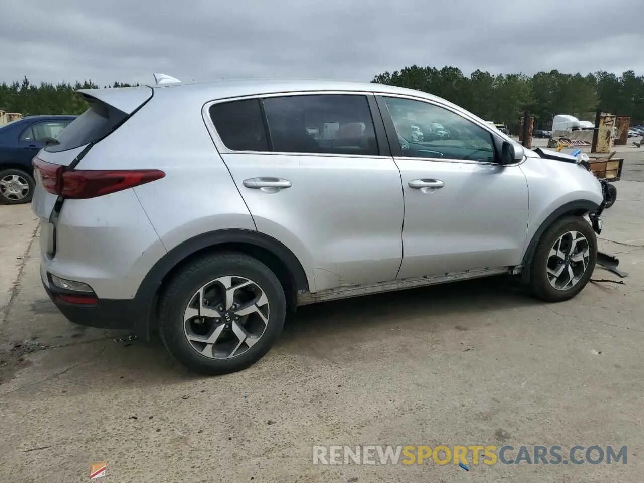 3 Photograph of a damaged car KNDPM3AC0N7955568 KIA SPORTAGE 2022