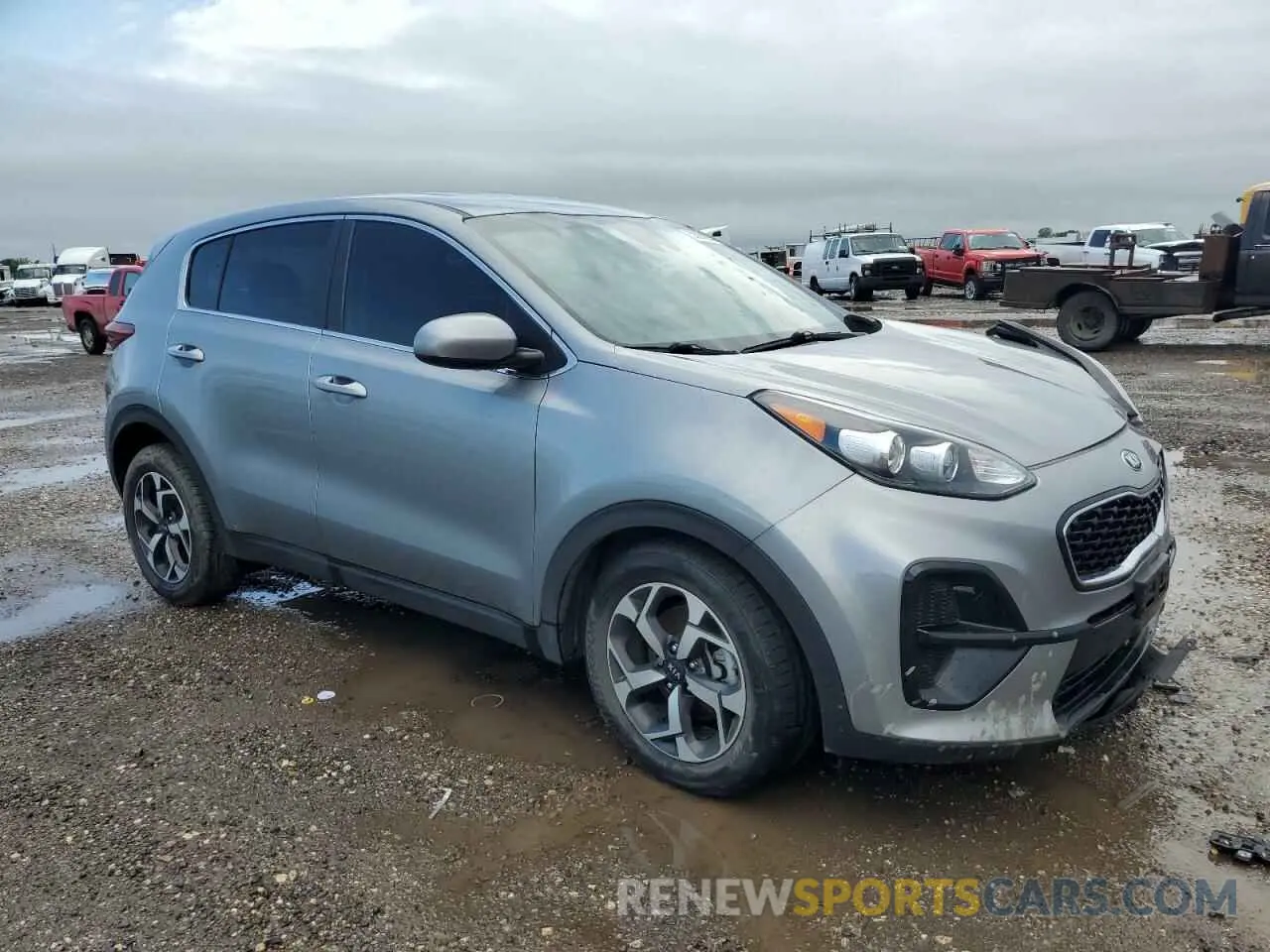 4 Photograph of a damaged car KNDPM3AC3N7015880 KIA SPORTAGE 2022