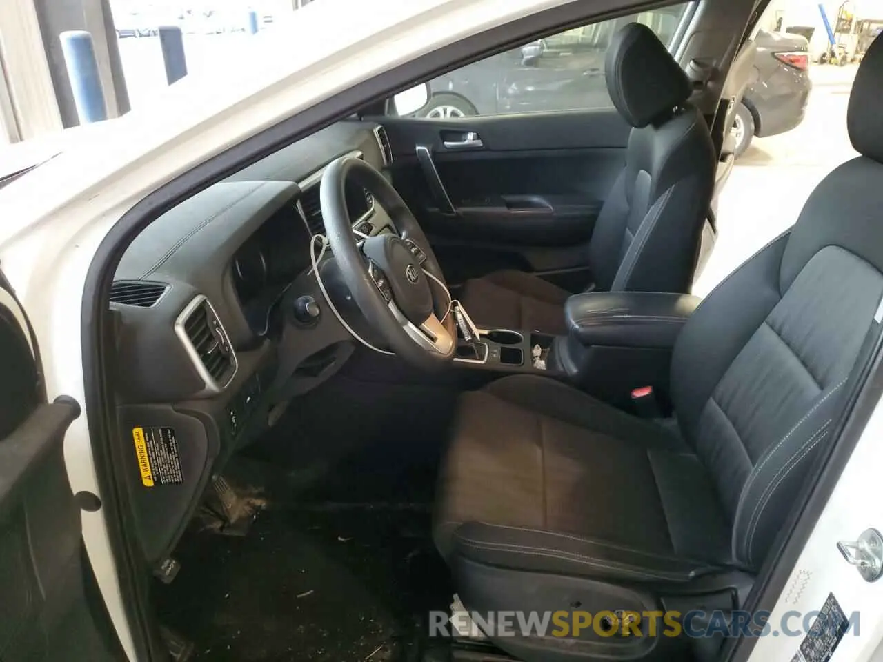 7 Photograph of a damaged car KNDPM3AC6N7960158 KIA SPORTAGE 2022