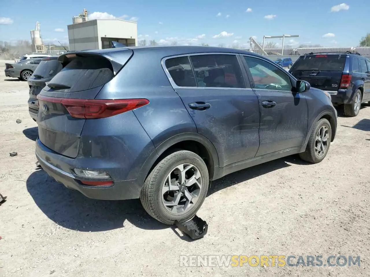 3 Photograph of a damaged car KNDPM3AC7N7967104 KIA SPORTAGE 2022