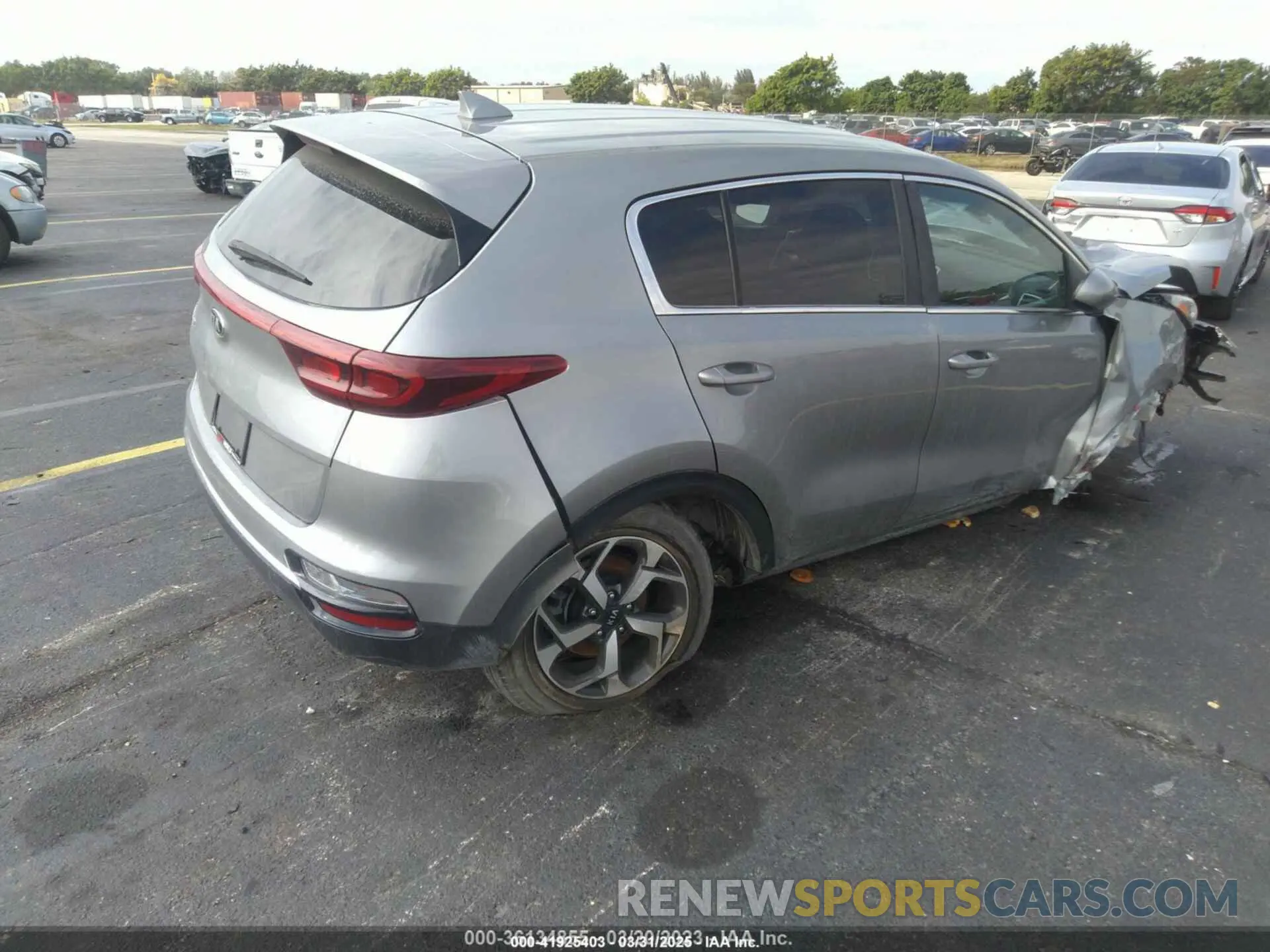 4 Photograph of a damaged car KNDPM3AC8N7964602 KIA SPORTAGE 2022