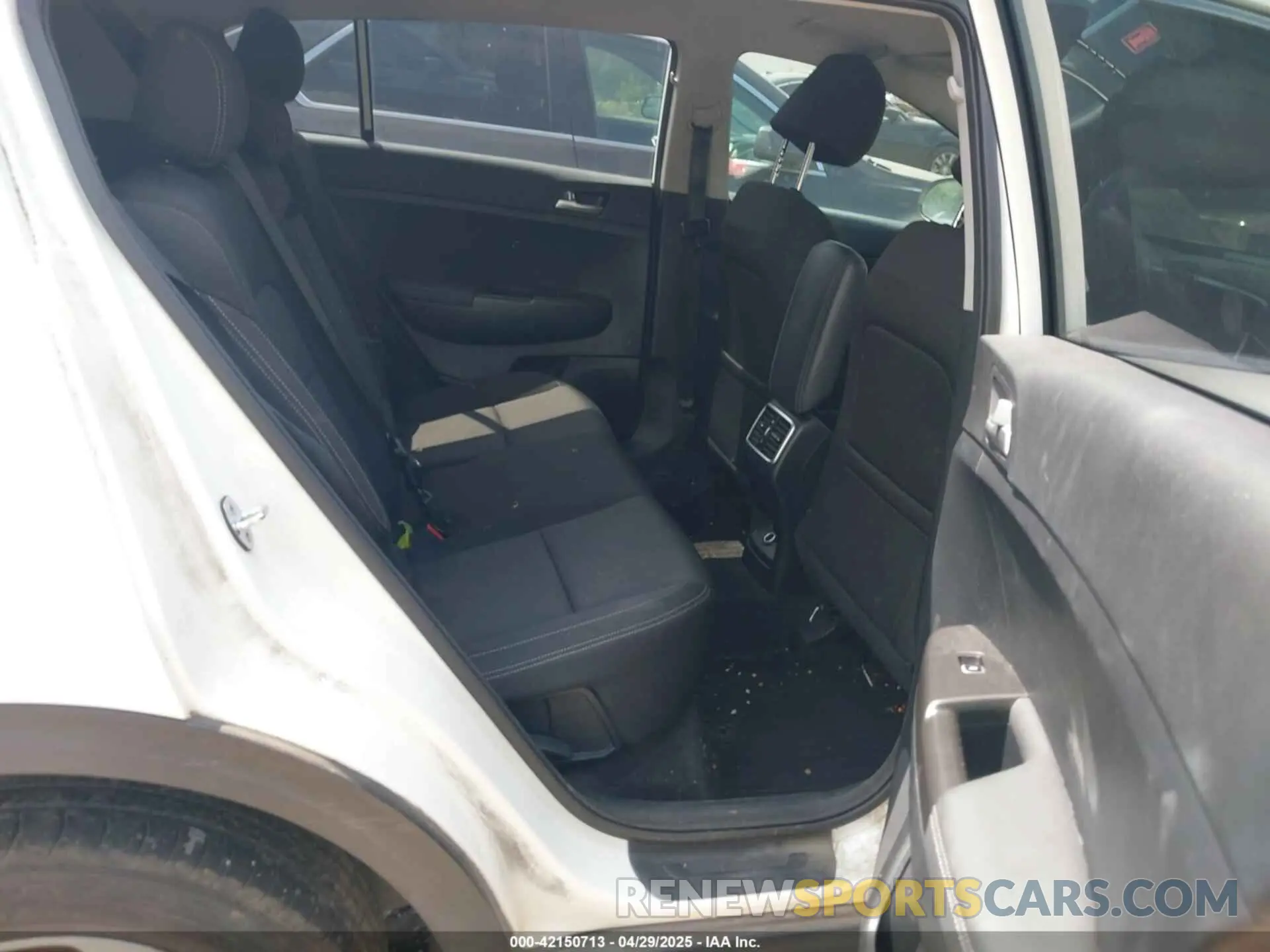 8 Фотография поврежденного автомобиля KNDPM3AC8N7995123 KIA SPORTAGE 2022