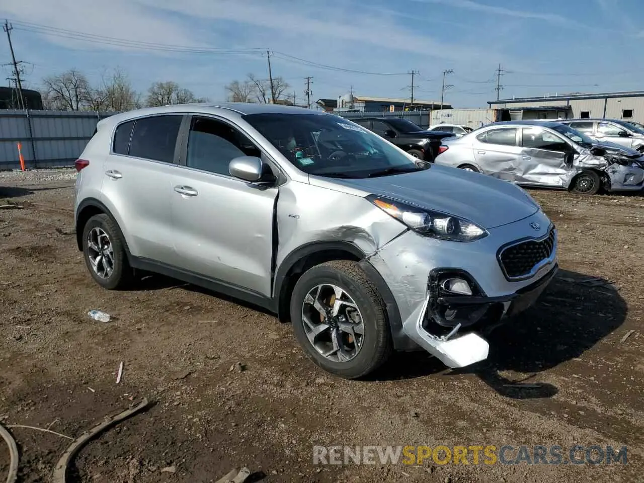 4 Photograph of a damaged car KNDPMCAC1N7950055 KIA SPORTAGE 2022
