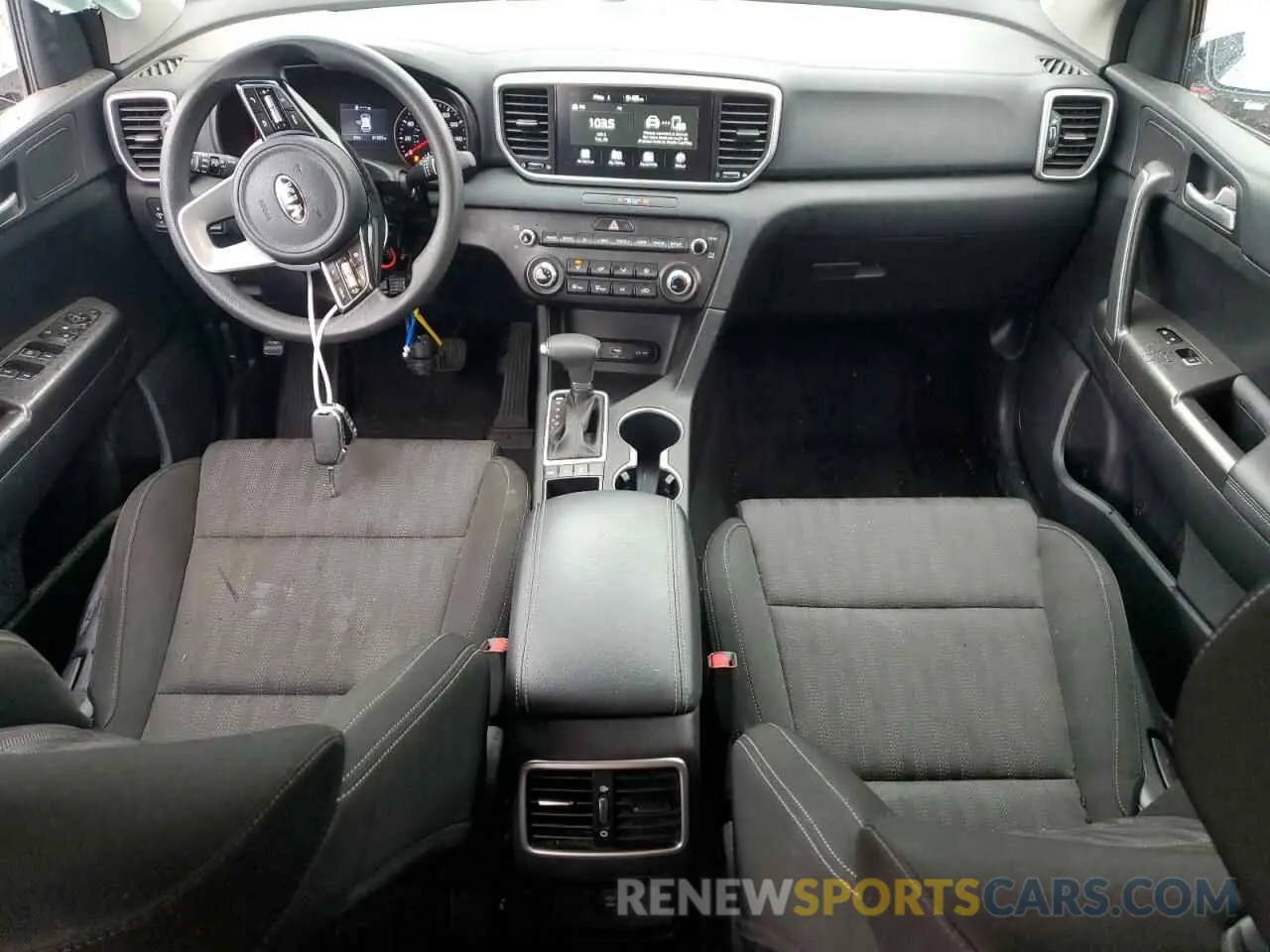 8 Photograph of a damaged car KNDPMCAC1N7950055 KIA SPORTAGE 2022