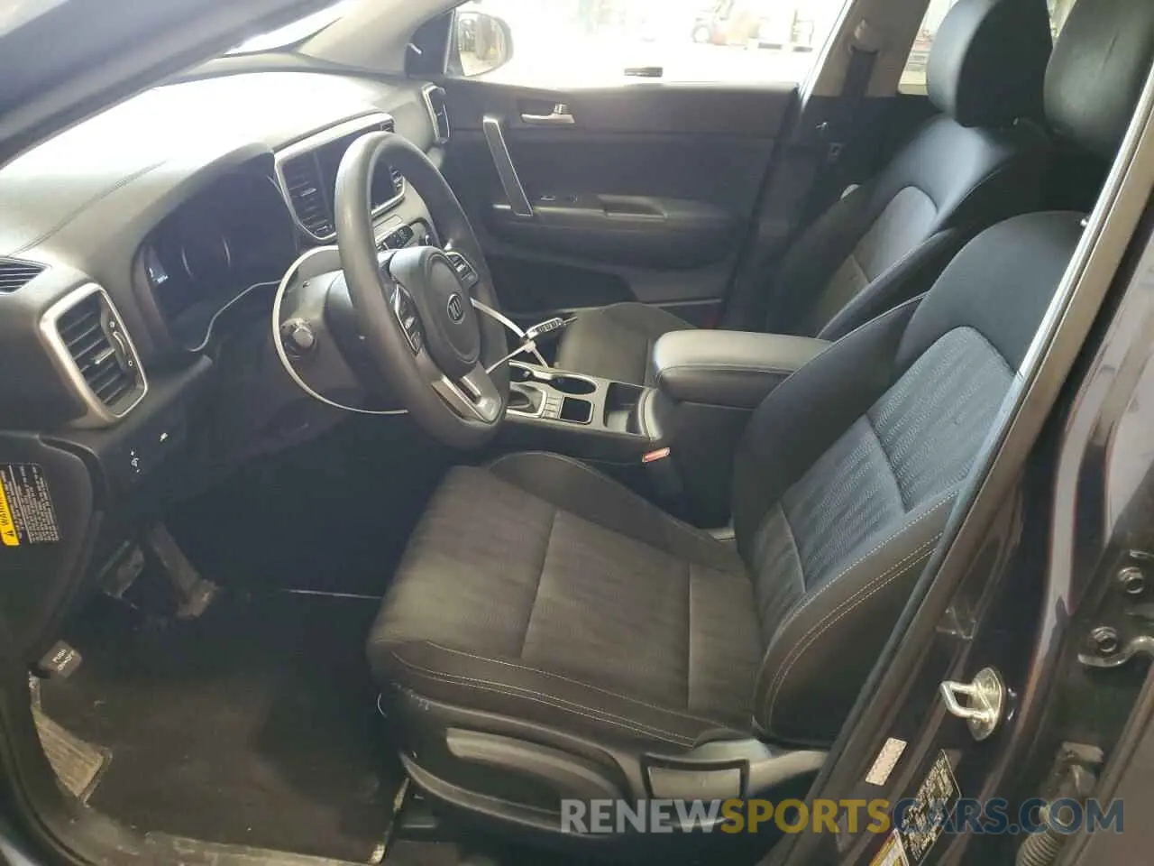 7 Photograph of a damaged car KNDPMCAC6N7962671 KIA SPORTAGE 2022
