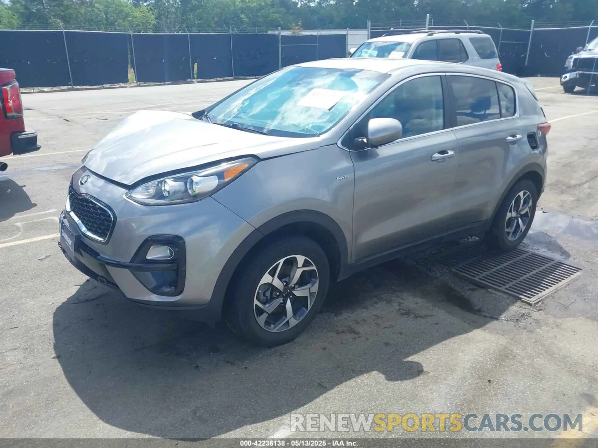 2 Photograph of a damaged car KNDPMCAC8N7014224 KIA SPORTAGE 2022