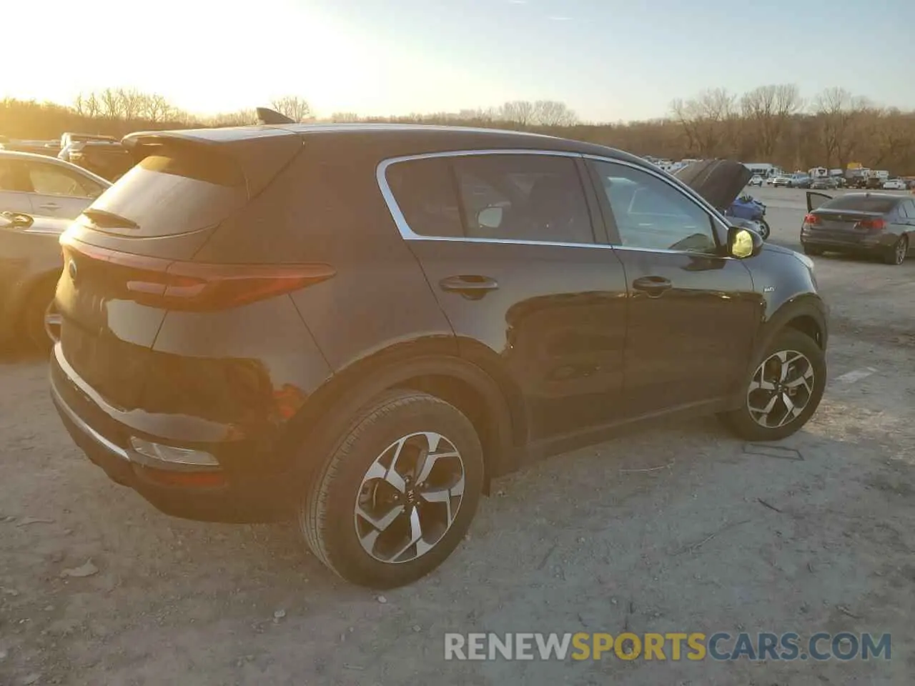 3 Фотография поврежденного автомобиля KNDPMCAC8N7993274 KIA SPORTAGE 2022