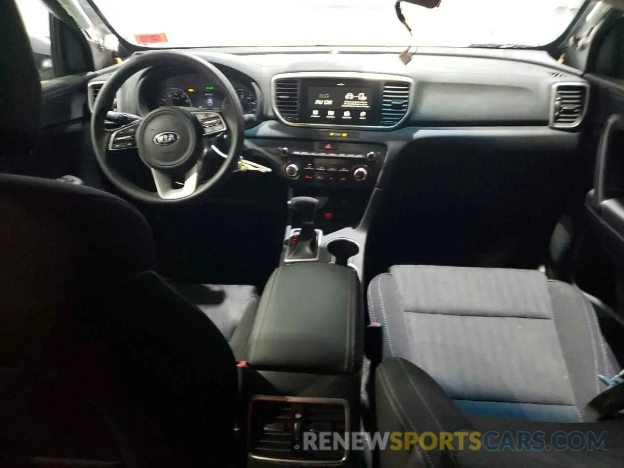 8 Photograph of a damaged car KNDPMCACXN7020624 KIA SPORTAGE 2022