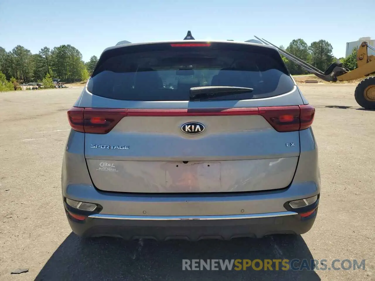 6 Photograph of a damaged car KNDPN3AC8N7946033 KIA SPORTAGE 2022