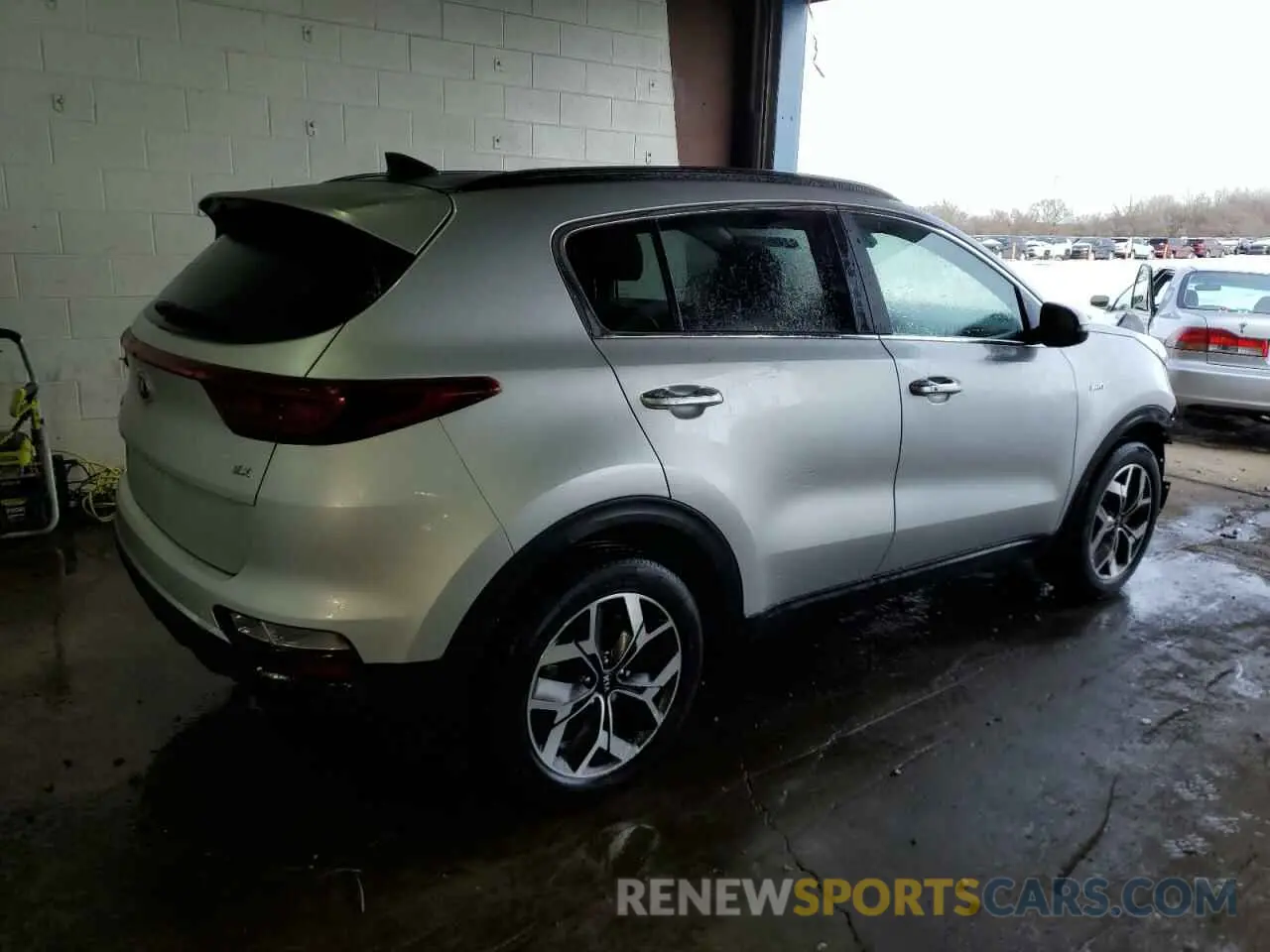 3 Фотография поврежденного автомобиля KNDPNCAC2N7956444 KIA SPORTAGE 2022