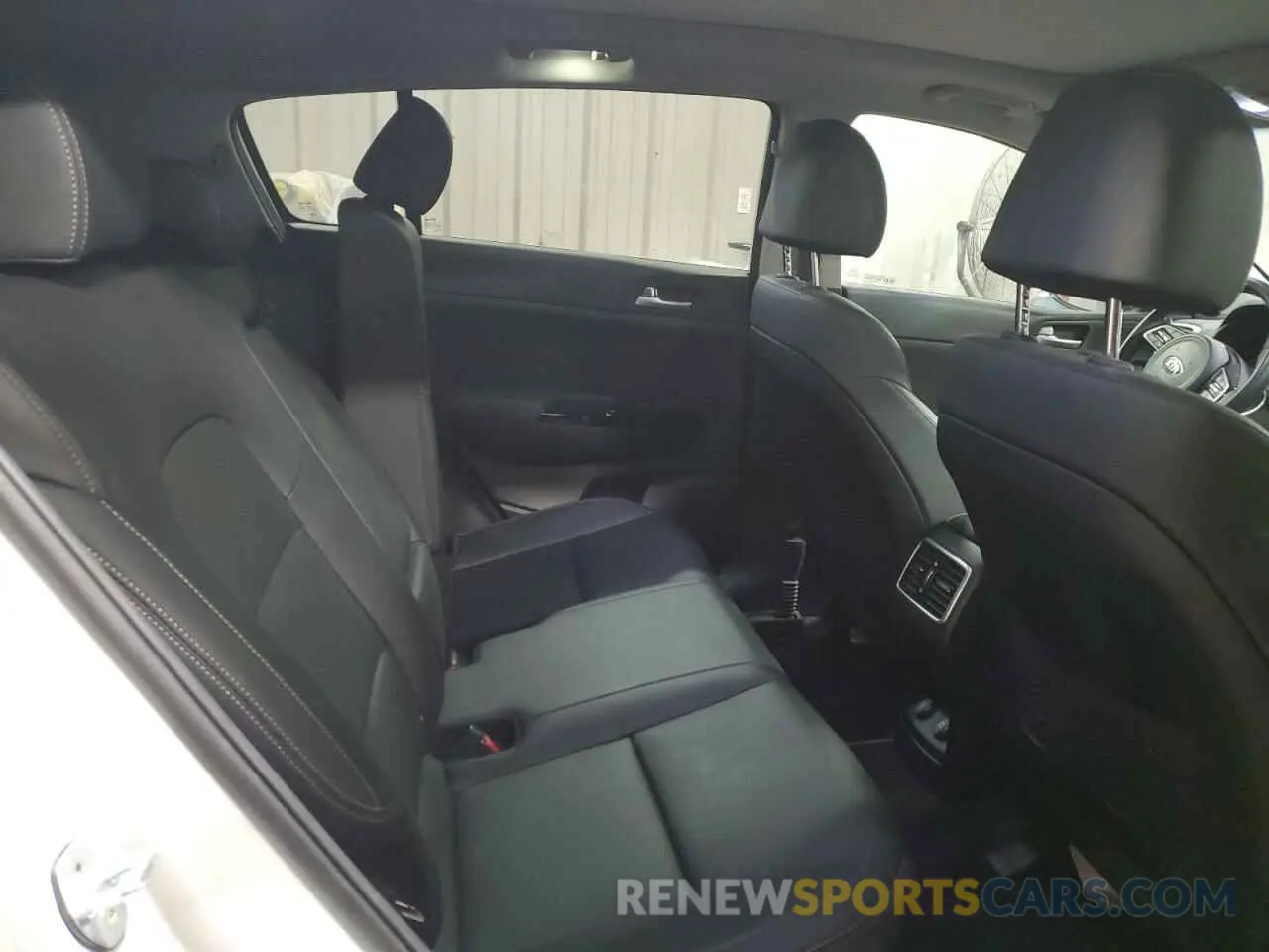 10 Фотография поврежденного автомобиля KNDPNCAC6N7954955 KIA SPORTAGE 2022