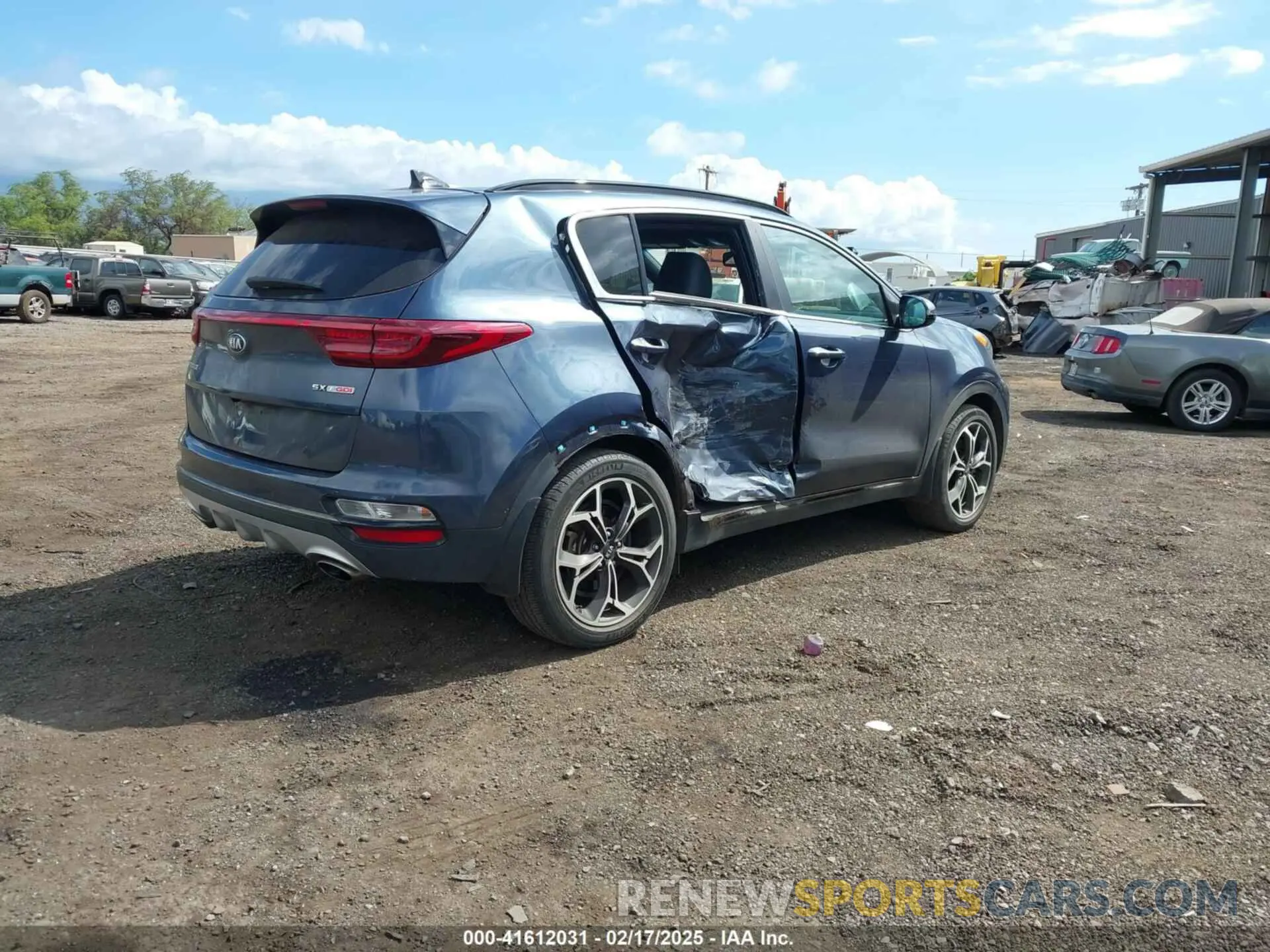4 Photograph of a damaged car KNDPR3A62N7972836 KIA SPORTAGE 2022