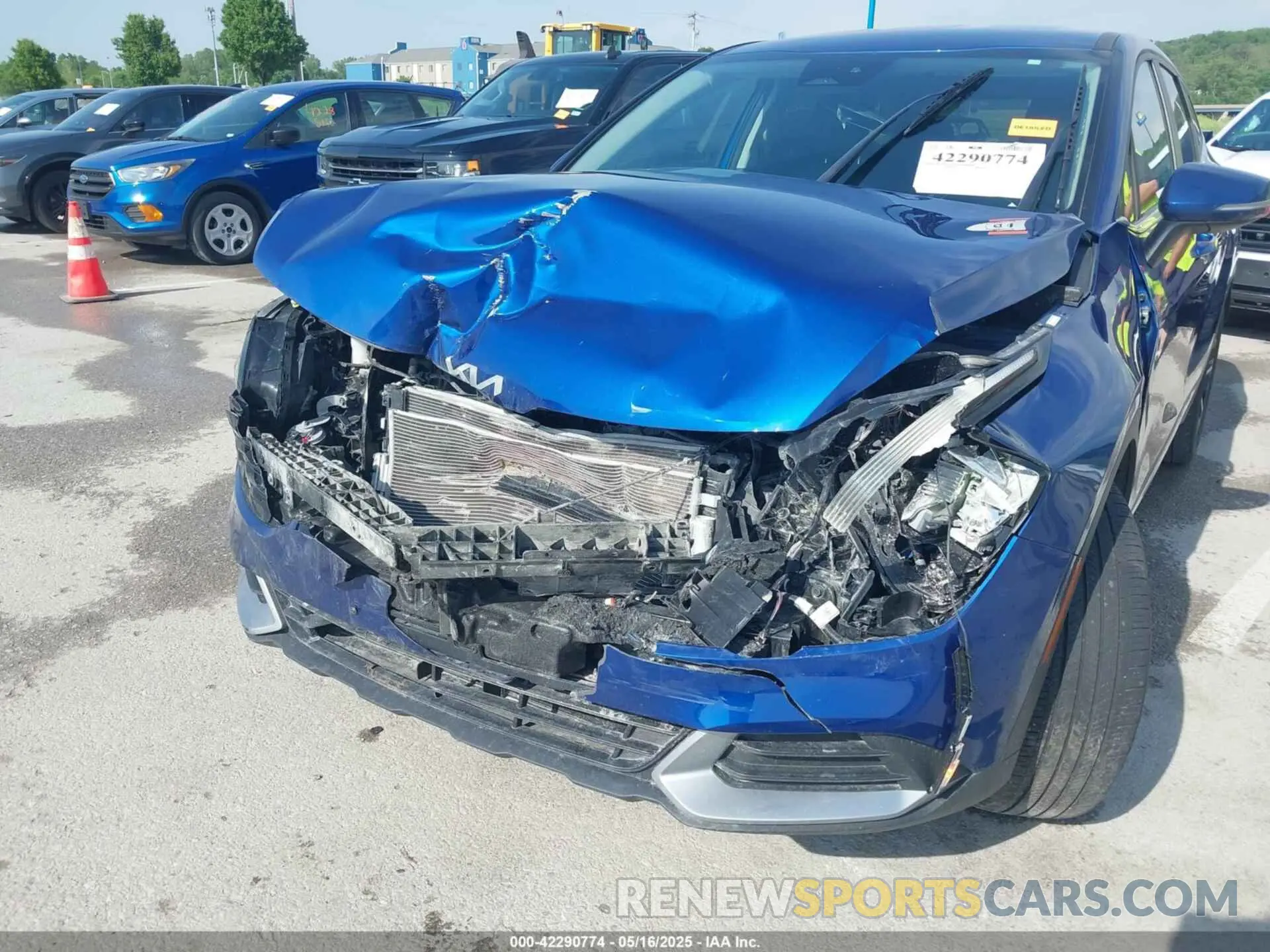 6 Photograph of a damaged car 5XYK33AF0PG074334 KIA SPORTAGE 2023