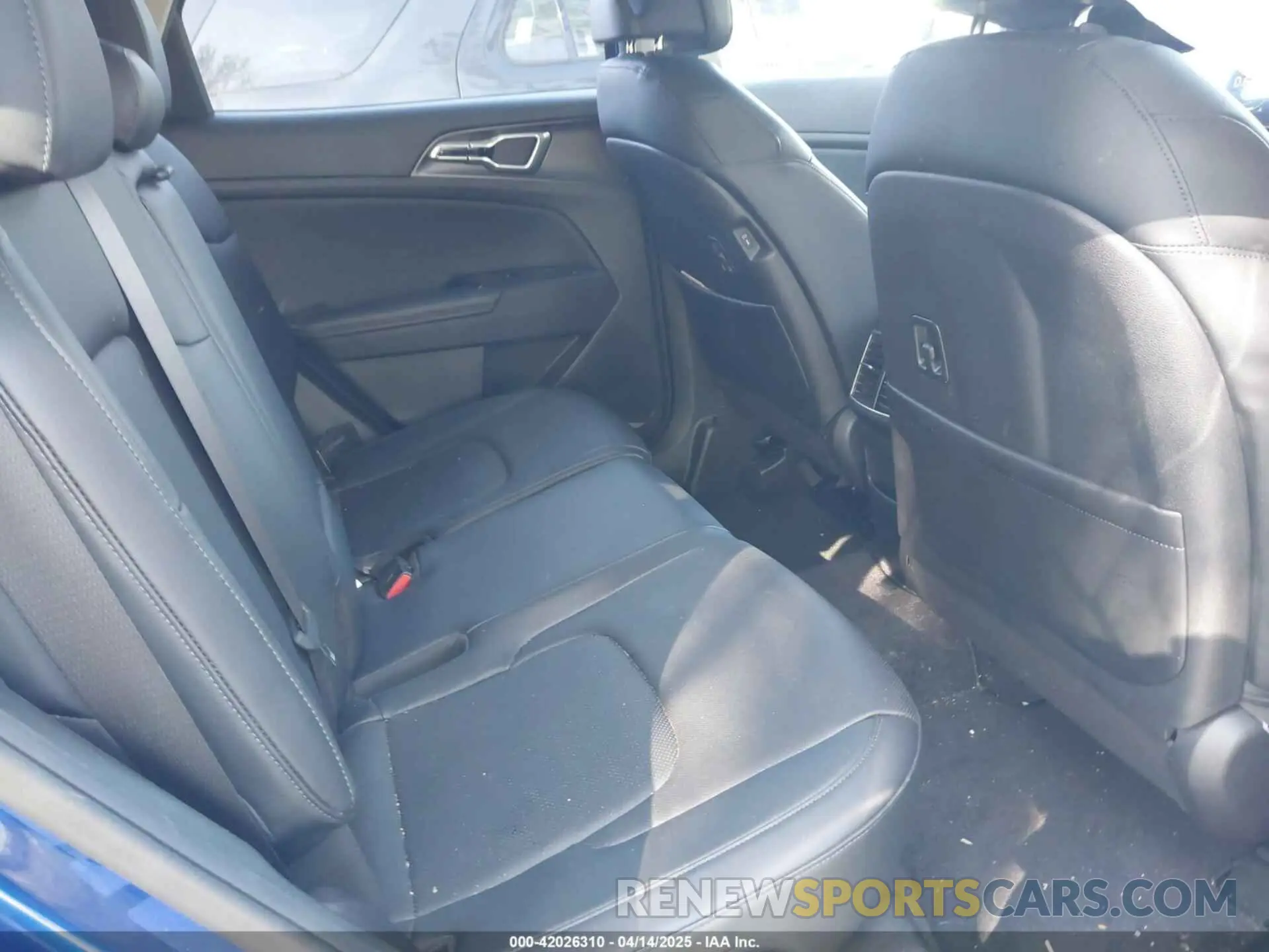 8 Фотография поврежденного автомобиля 5XYK33AF7PG009223 KIA SPORTAGE 2023