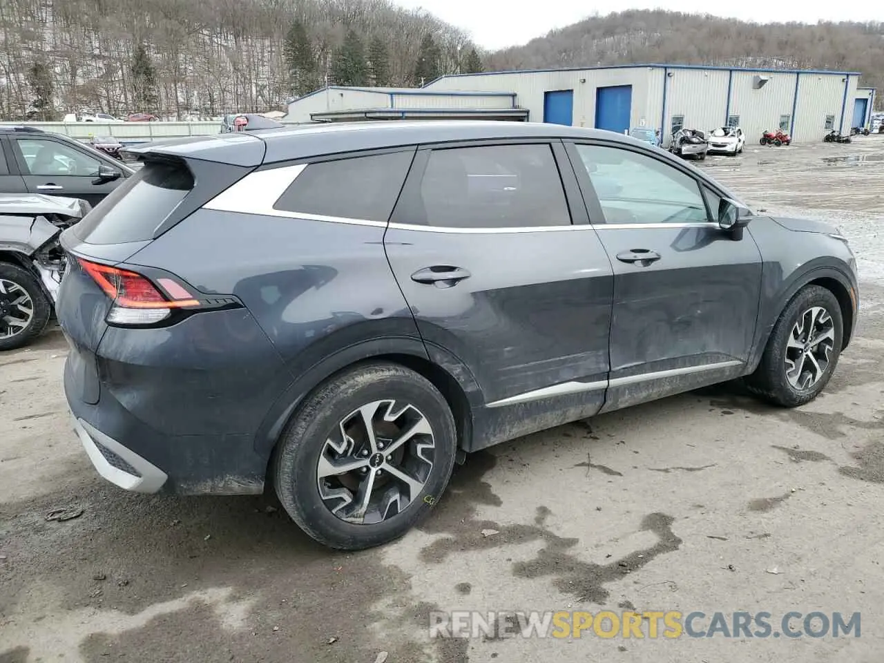 3 Фотография поврежденного автомобиля 5XYK33AF8PG119035 KIA SPORTAGE 2023