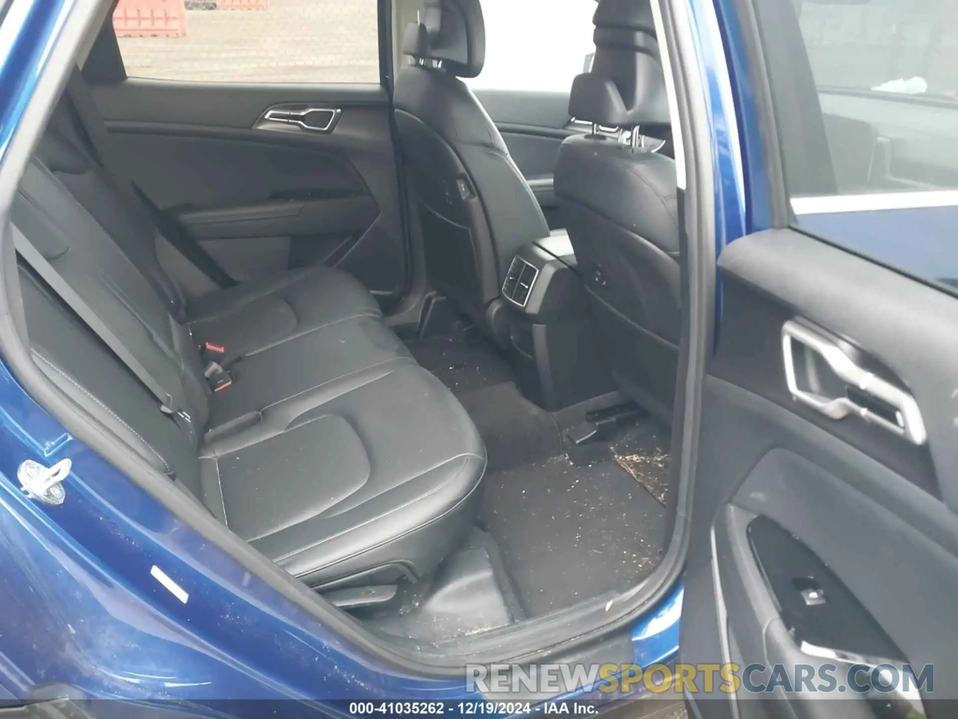 8 Photograph of a damaged car 5XYK33AF9PG105421 KIA SPORTAGE 2023