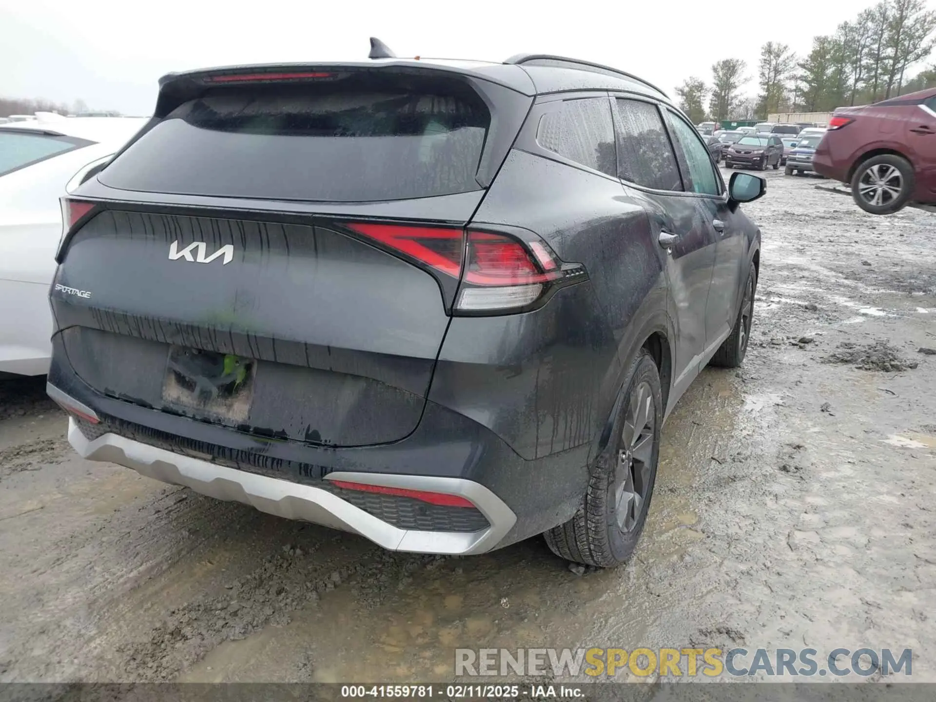 4 Photograph of a damaged car 5XYK43AF1PG024653 KIA SPORTAGE 2023