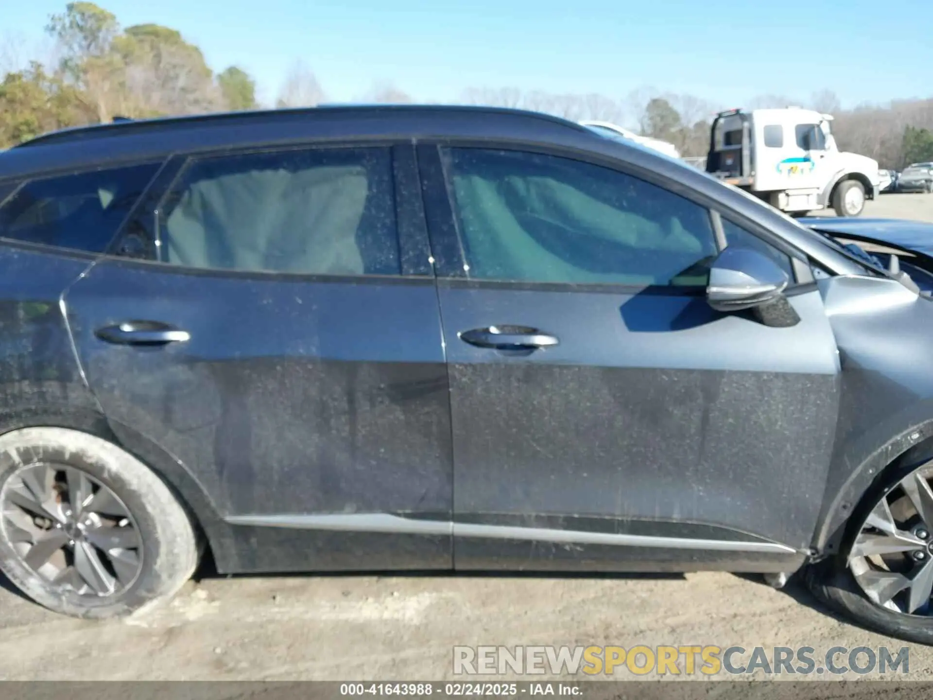 13 Photograph of a damaged car 5XYK43AFXPG033352 KIA SPORTAGE 2023