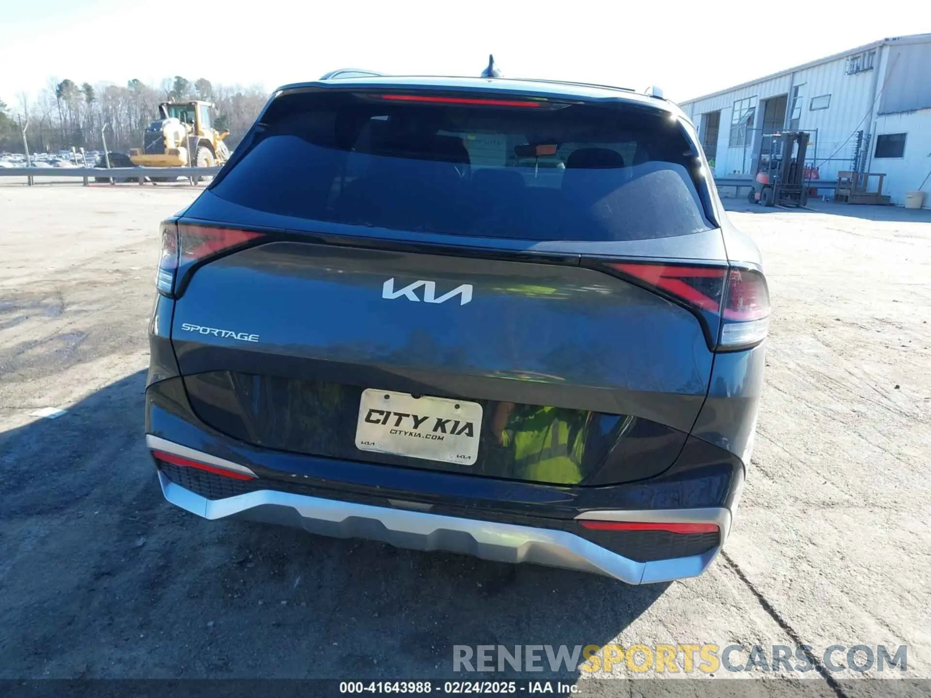16 Photograph of a damaged car 5XYK43AFXPG033352 KIA SPORTAGE 2023