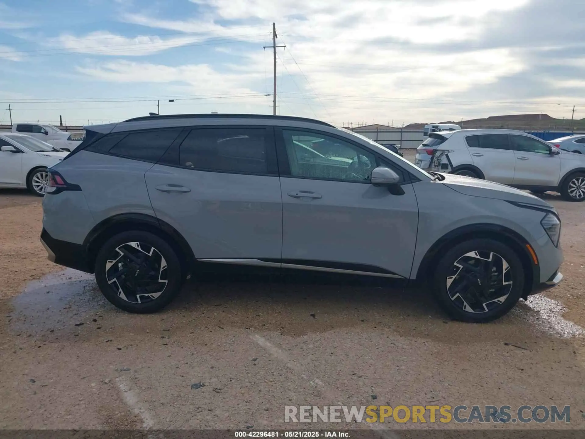 13 Фотография поврежденного автомобиля 5XYK53AF8PG136475 KIA SPORTAGE 2023