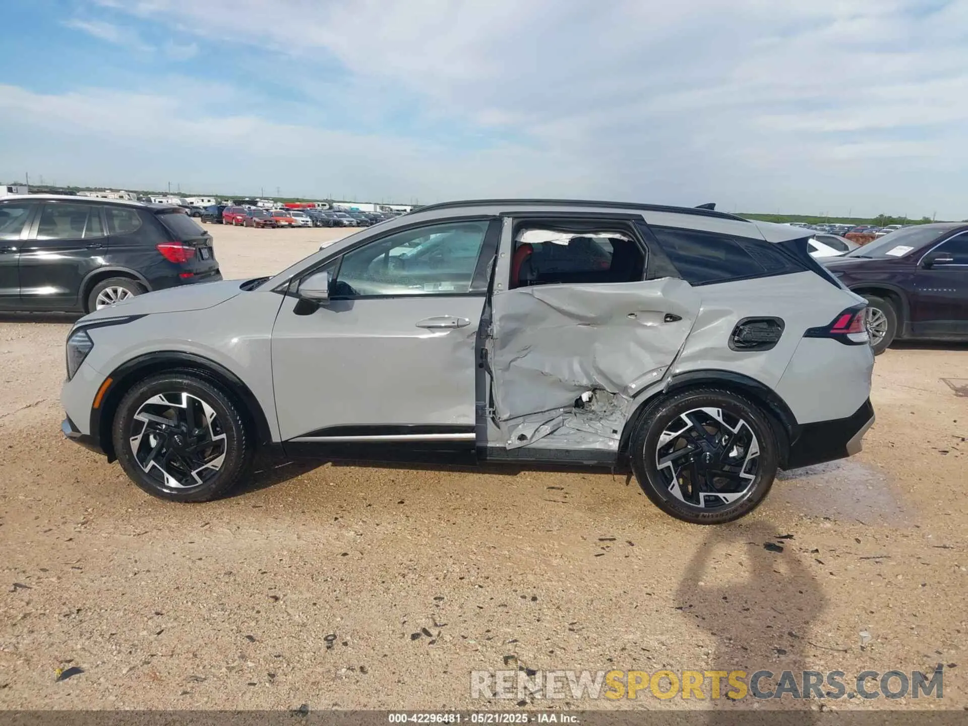 14 Фотография поврежденного автомобиля 5XYK53AF8PG136475 KIA SPORTAGE 2023