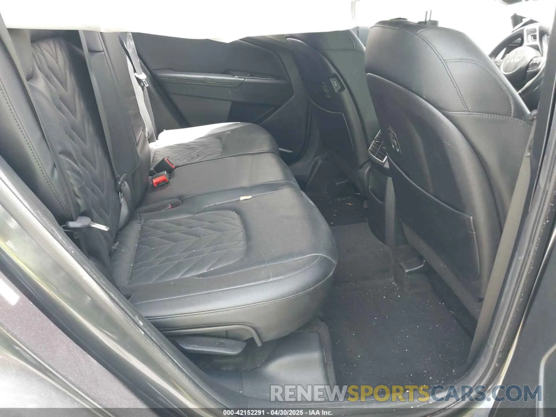 8 Фотография поврежденного автомобиля 5XYK6CAF3PG093614 KIA SPORTAGE 2023
