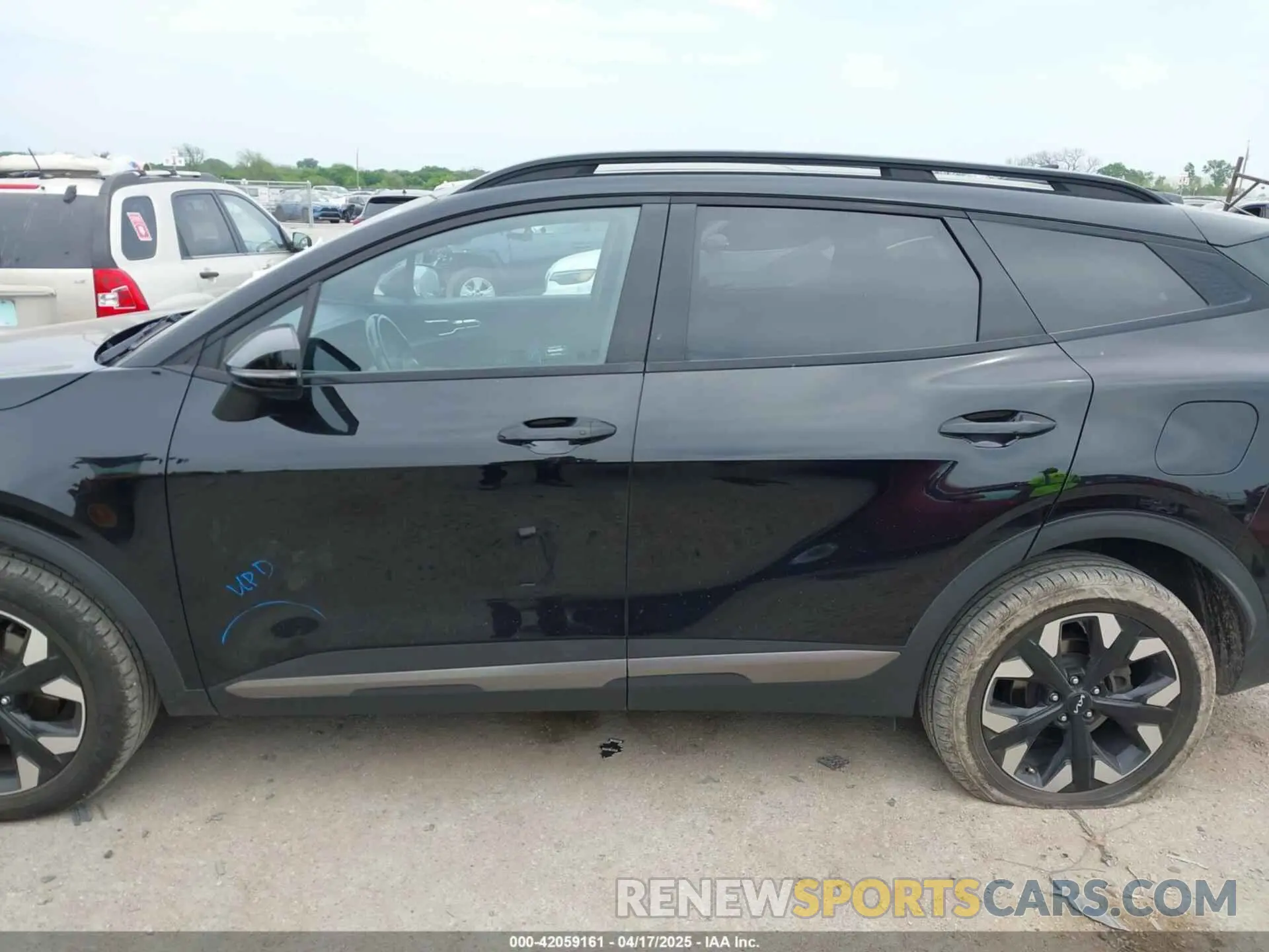 14 Photograph of a damaged car 5XYK6CAF7PG013893 KIA SPORTAGE 2023