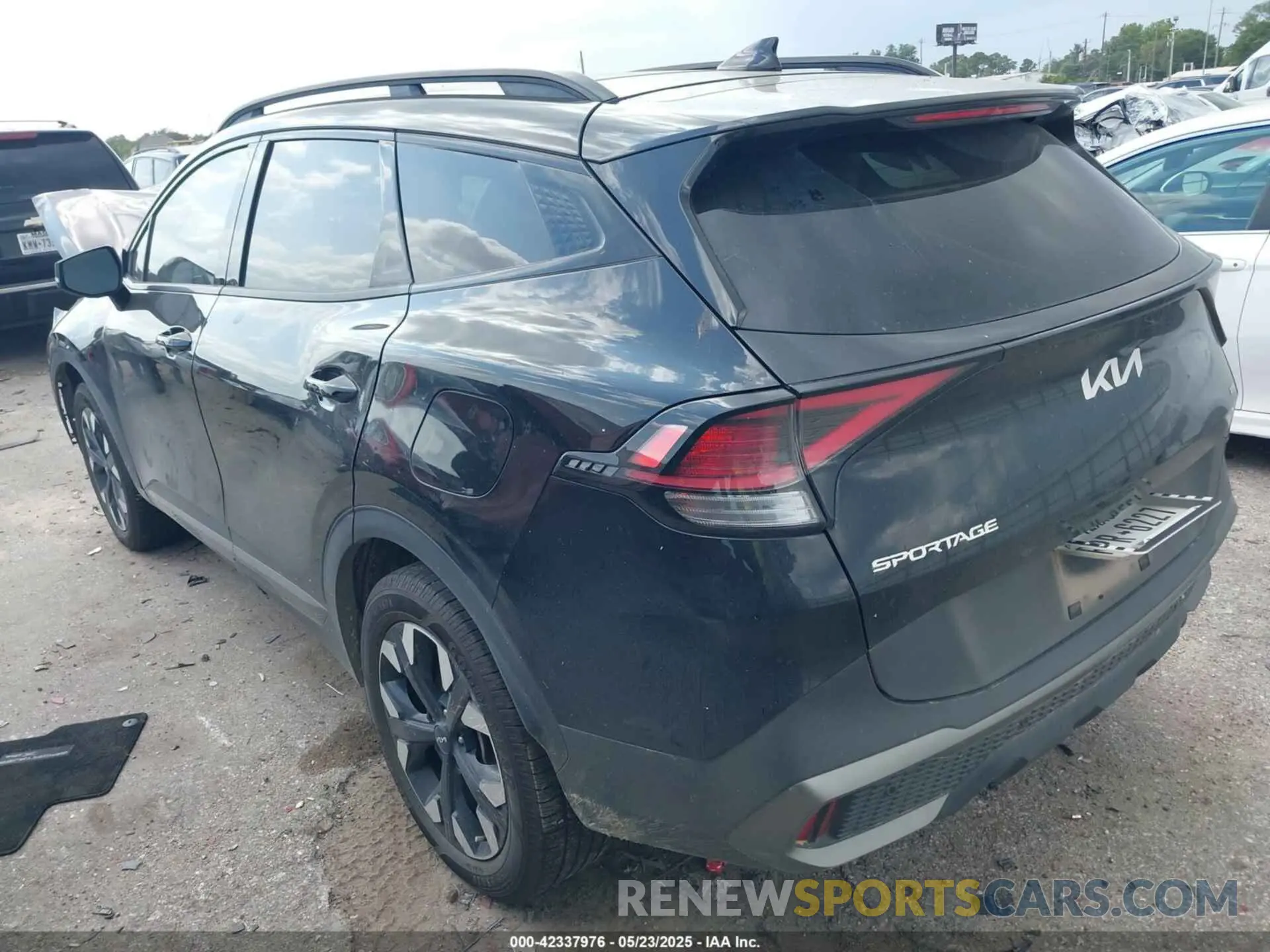 3 Фотография поврежденного автомобиля 5XYK6CAF9PG018724 KIA SPORTAGE 2023