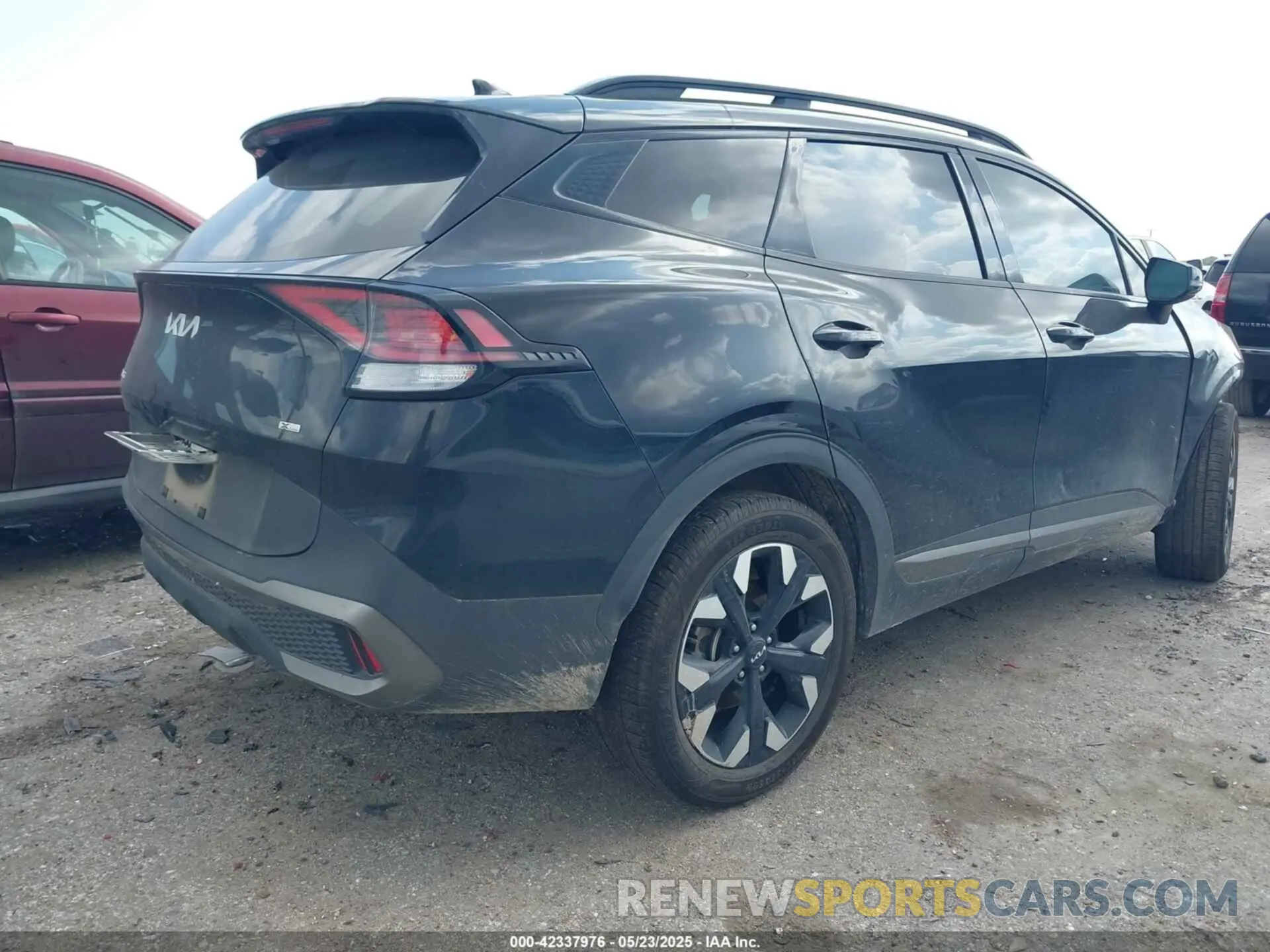4 Фотография поврежденного автомобиля 5XYK6CAF9PG018724 KIA SPORTAGE 2023